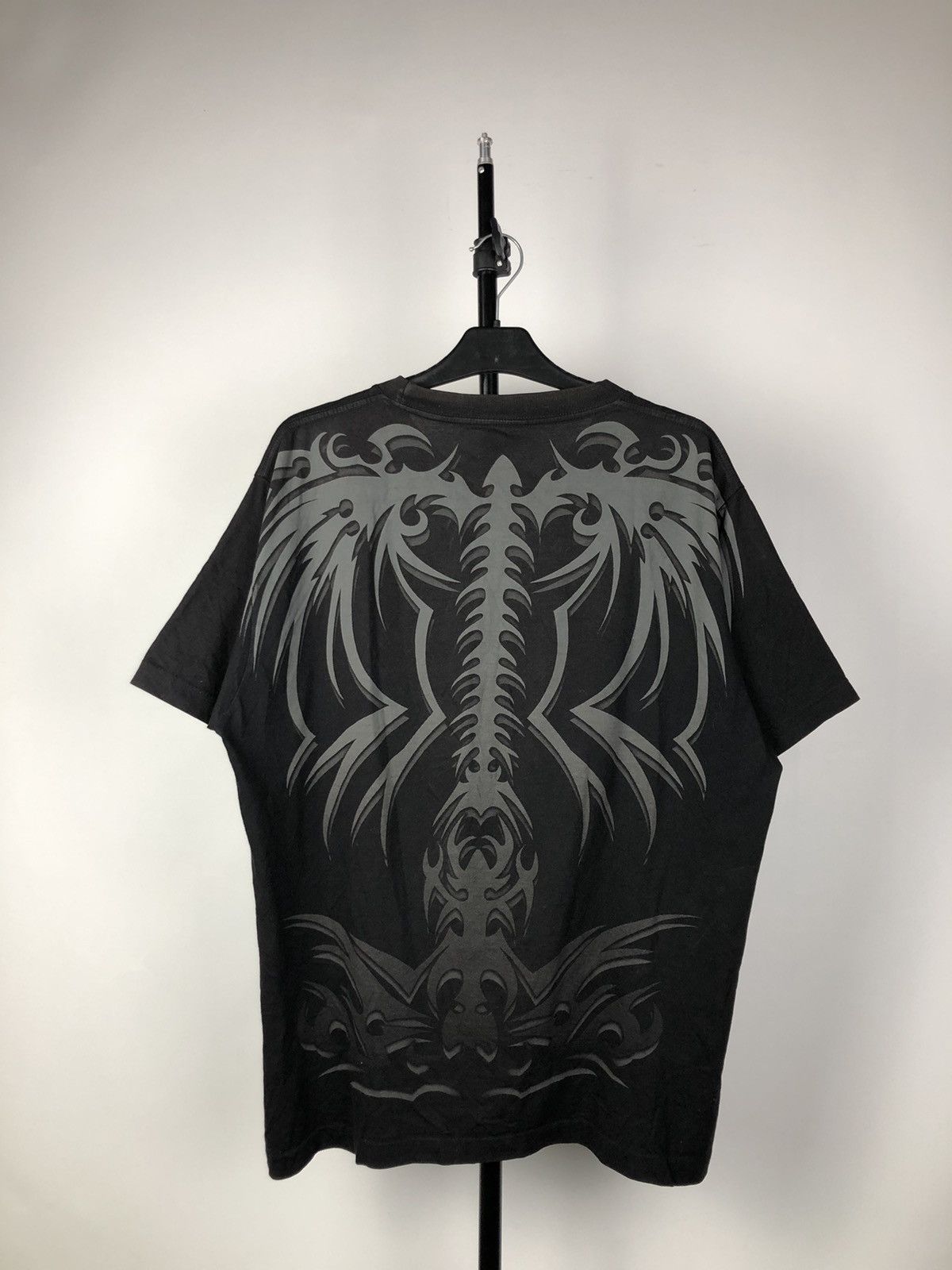 Vintage Dark Tribal Graphic Tee Gothic Overprint Single stitch 90s Size US L / EU 52-54 / 3 - 9 Thumbnail