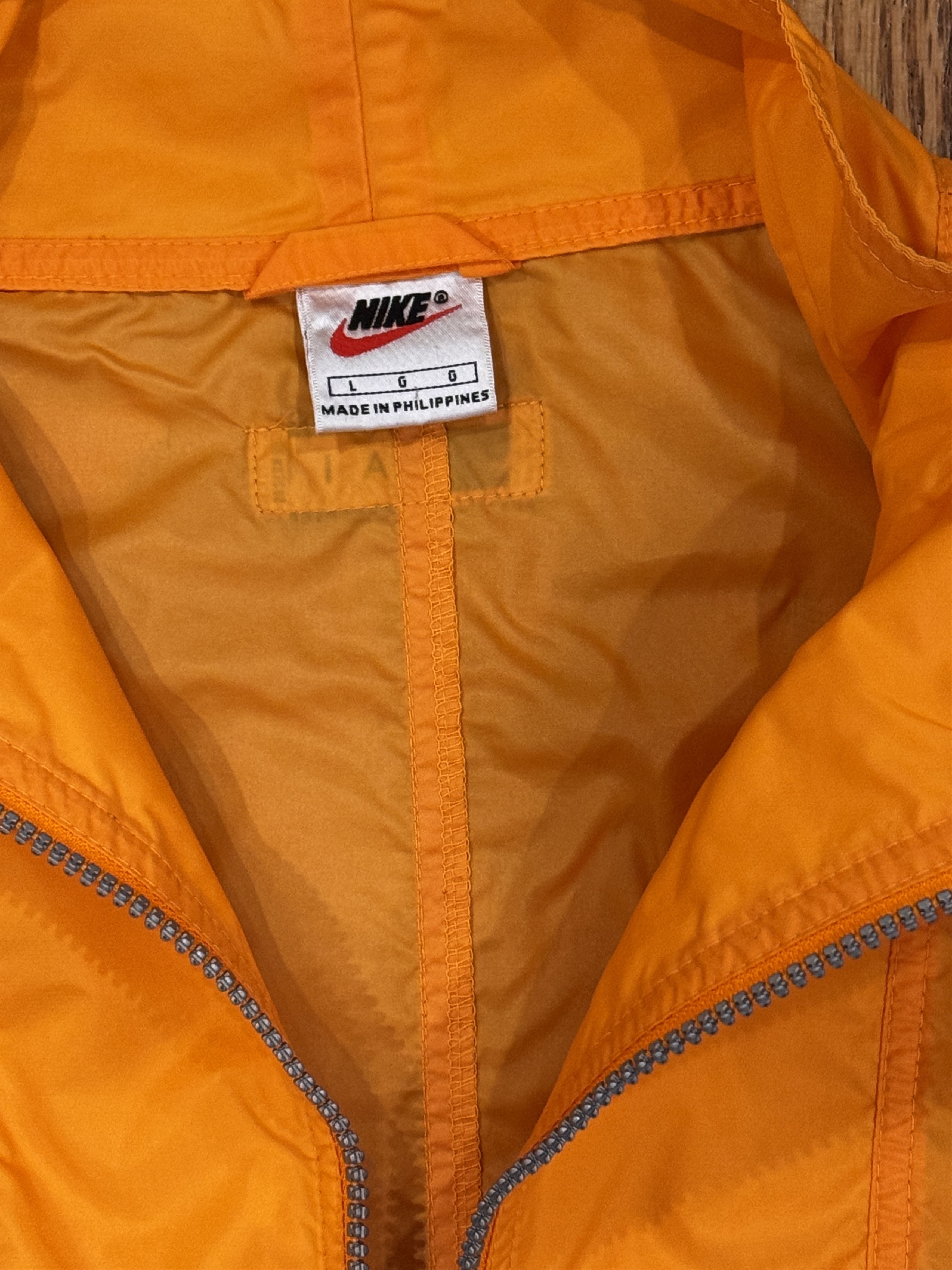 Nike Nike vintage windbreaker Size US L / EU 52-54 / 3 - 3 Thumbnail