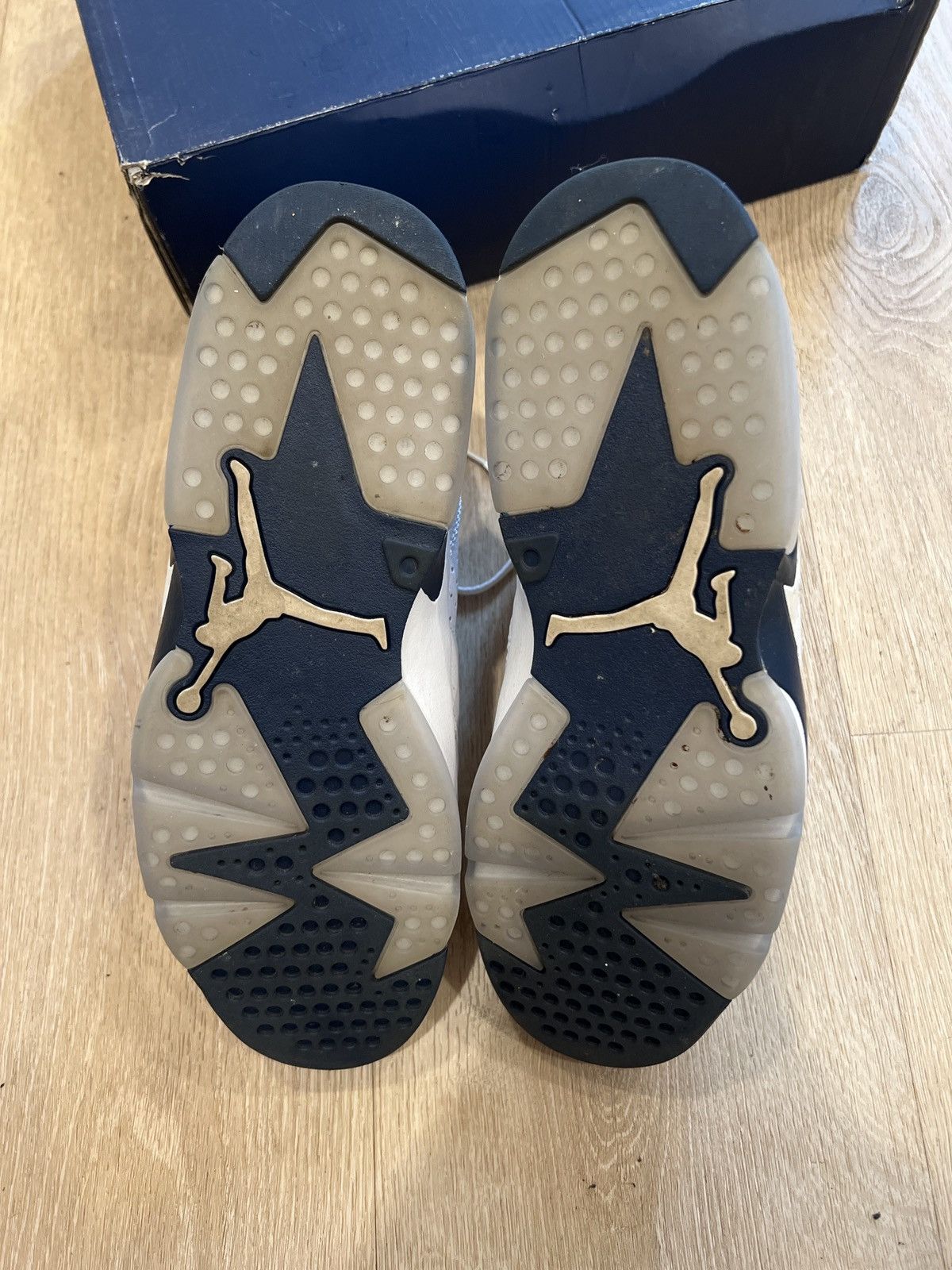 Jordan Brand Air Jordan Retro 6 Midnight Navy Size US 13 / EU 46 - 5 Thumbnail