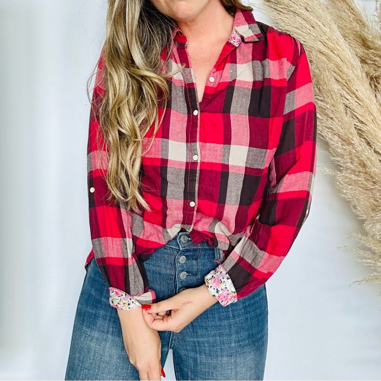 Anthropologie ANTHROPOLOGIE Red Black Plaid Lace Button Shirt Blouse Top Size M / US 6-8 / IT 42-44 - 1 Thumbnail