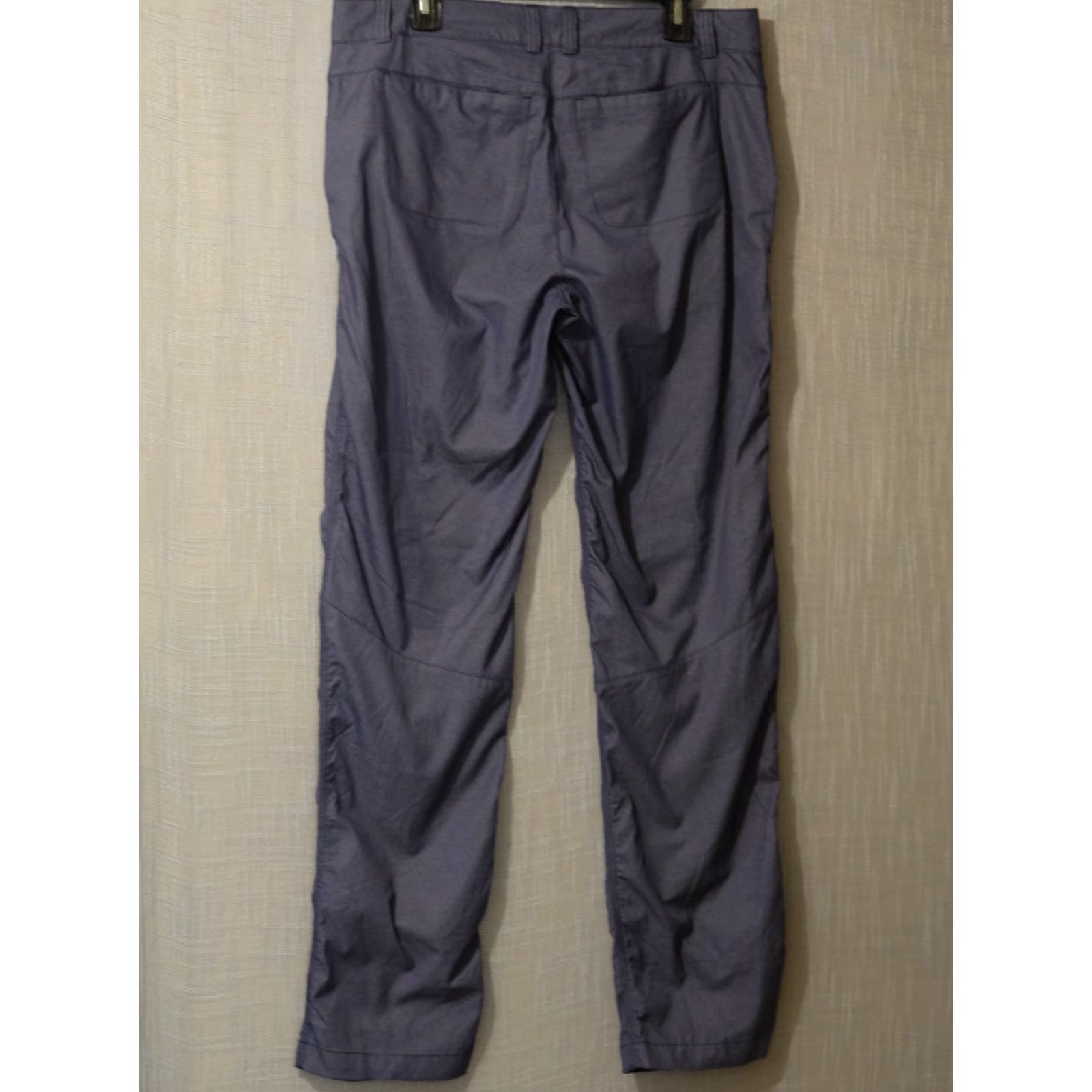 The North Face EUC The North Face Pants Women Navy Lightweight Hiking Zip Pockets 12 H82-3 Size 34" / US 12 / IT 48 - 6 Thumbnail