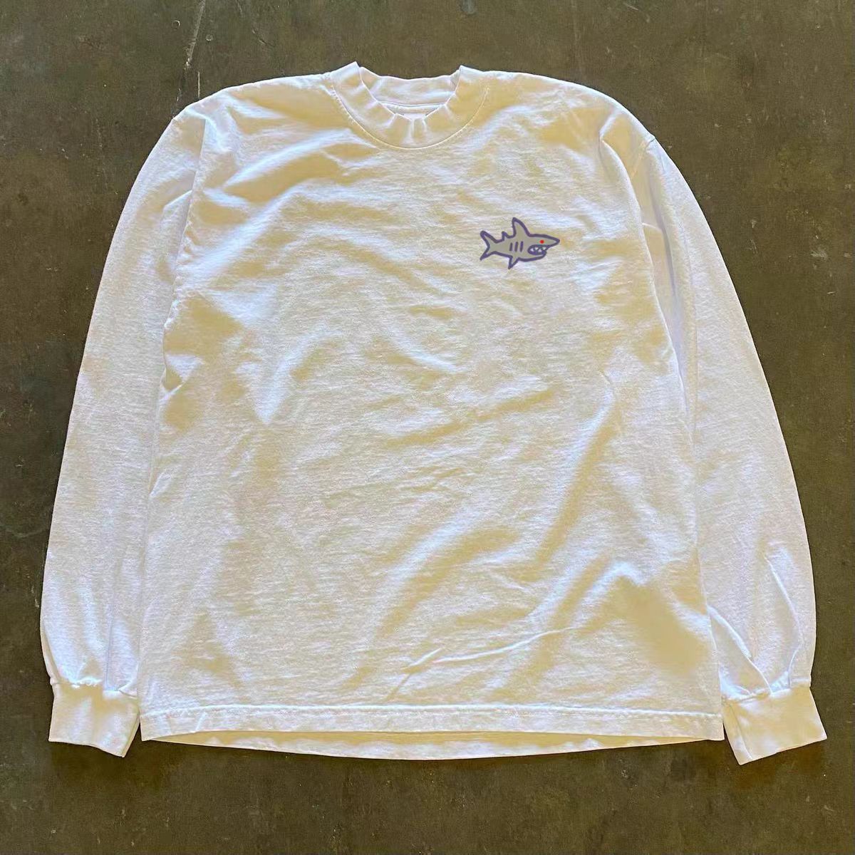 Japanese Brand White retro casual shark print long-sleeved t-shirt Size US M / EU 48-50 / 2 - 2 Thumbnail