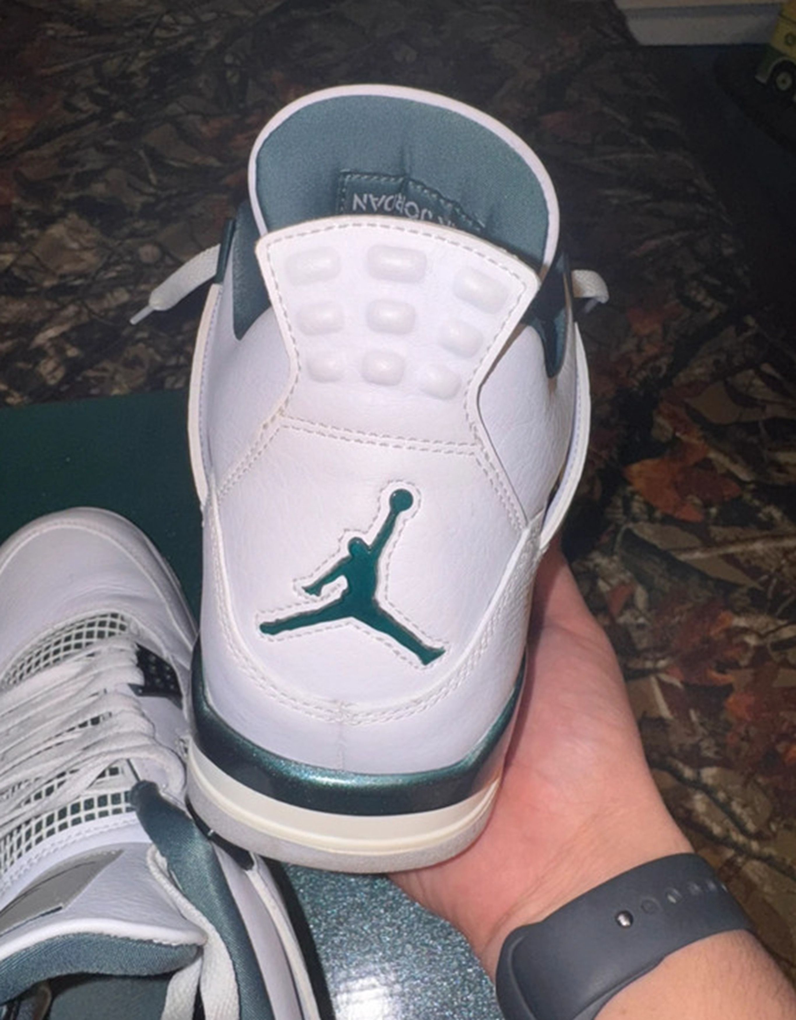 Jordan Brand 100% Authentic Jordan 4 oxidized green. Size US 11 / EU 44 - 4 Thumbnail