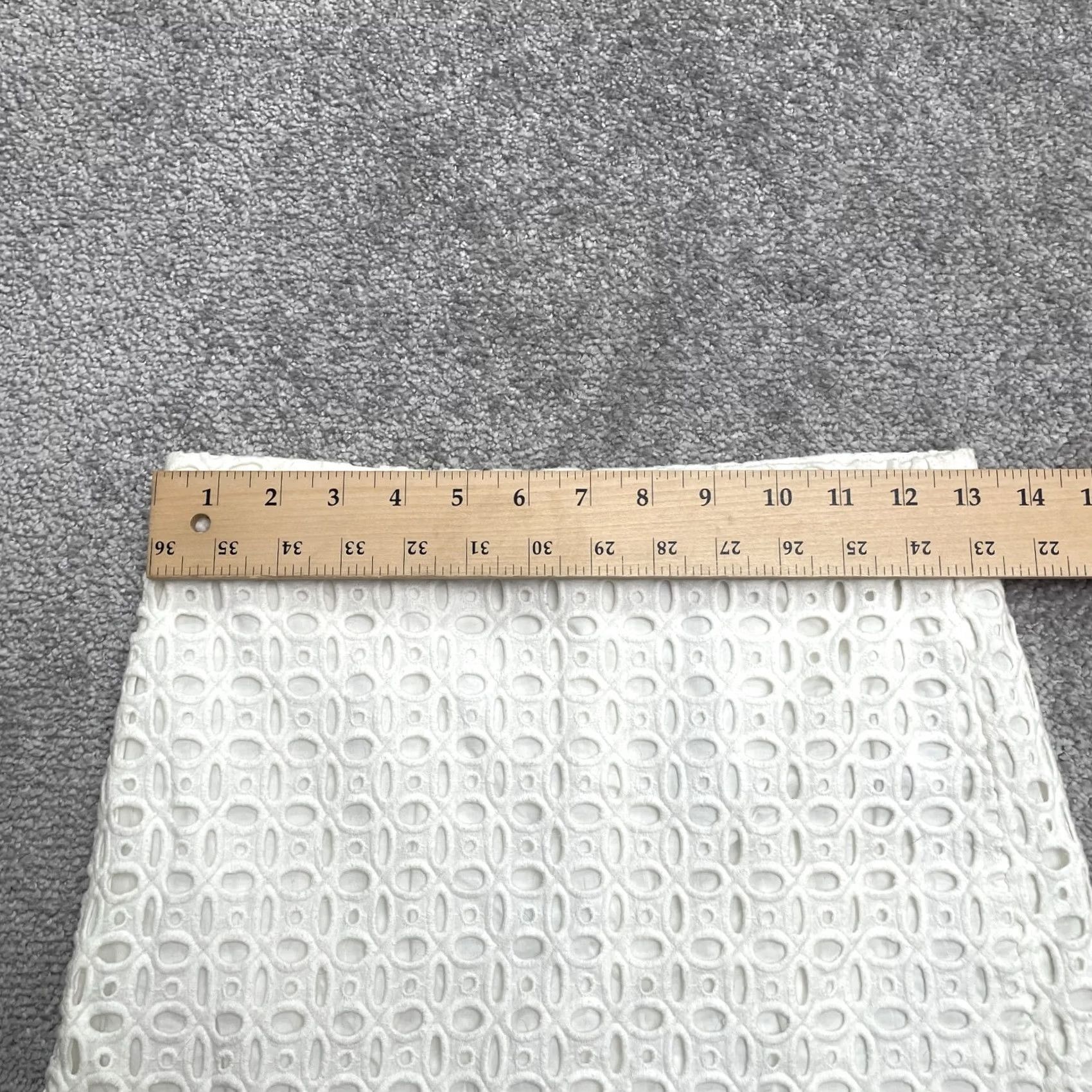 J.Crew J.Crew Embroidered Eyelet Short Mini Pencil Skirt Womens 00 White Cotton Casual Size 25" / US 0 / IT 36 - 7 Thumbnail