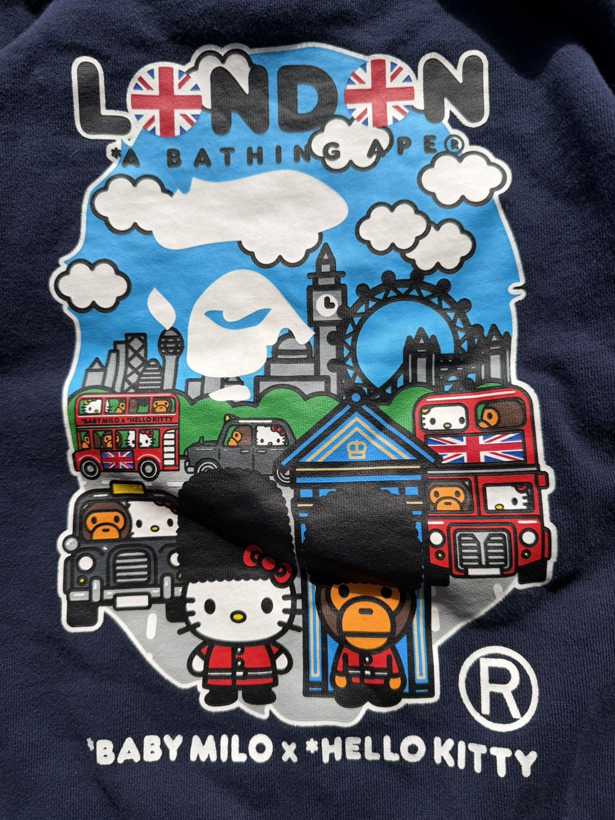 Bape Bape x Hello Kitty London Crew Neck Size S / US 4 / IT 40 - 3 Thumbnail
