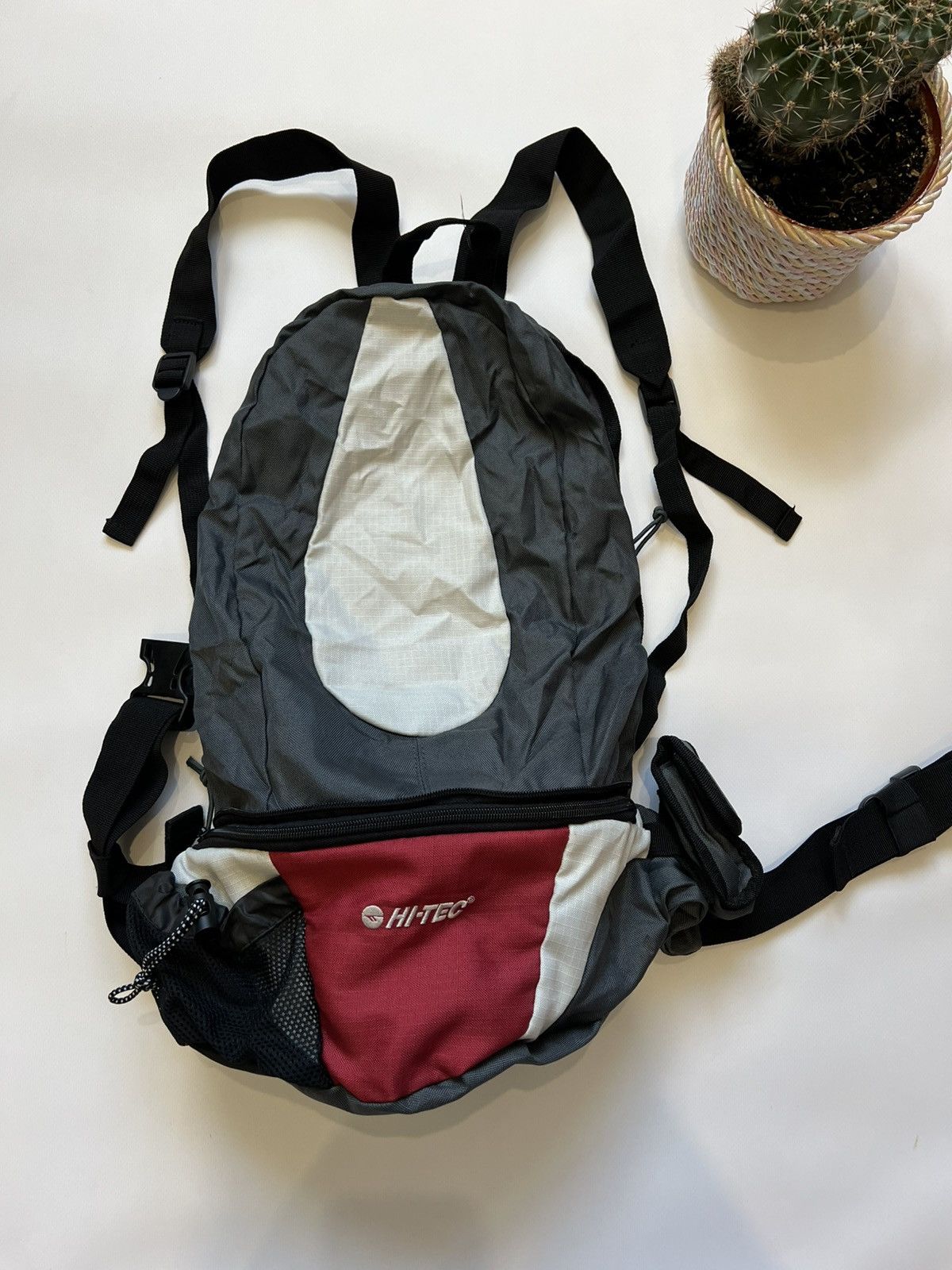 Hi Tec Hi Tec Grey Bag Backpack Touristic Gorpcore Size ONE SIZE - 1 Thumbnail