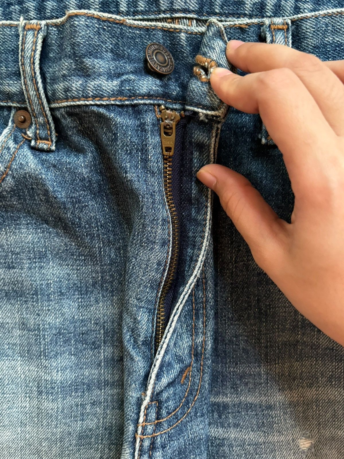 Japanese Brand Vintage Japanese Brand Faded Wash Ripped Flare Jeans Size US 33 - 3 Thumbnail
