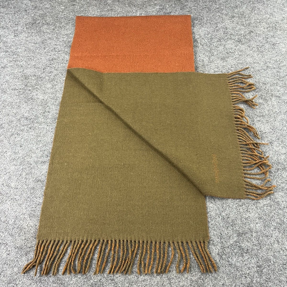 Vintage Vintage Yves Saint Laurent Scarf / Muffler / Neckwear K001 Size ONE SIZE - 2 Thumbnail