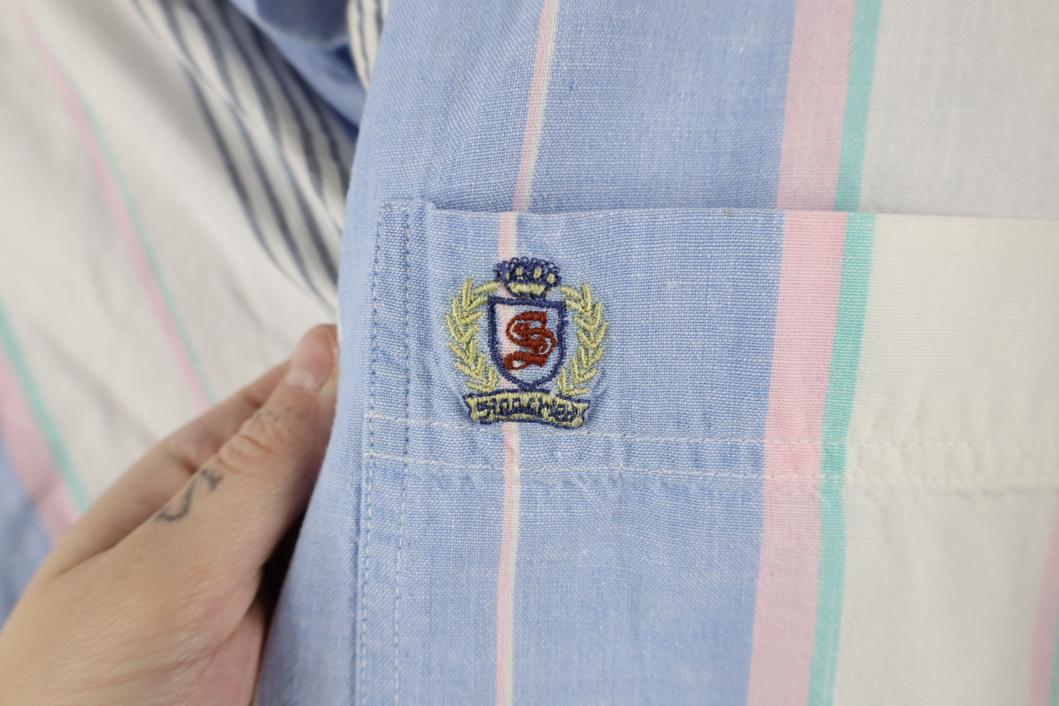 Vintage Vintage 90s Streetwear Block Short Sleeve Button Down Shirt Size US XL / EU 56 / 4 - 4 Thumbnail