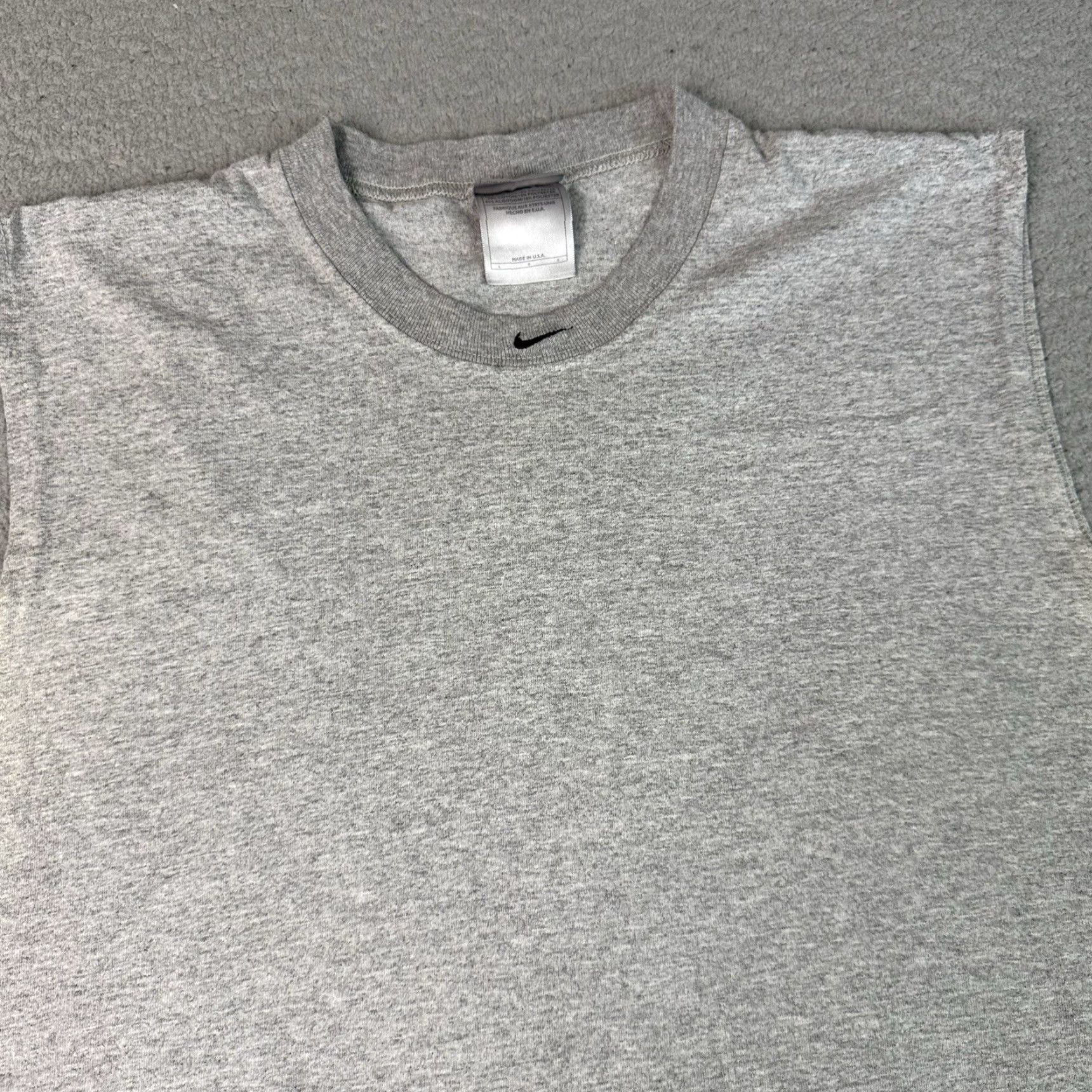 Nike VINTAGE Nike Shirt Mens L Gray Cut Off Center Swoosh Basketball Essential Size US L / EU 52-54 / 3 - 2 Thumbnail
