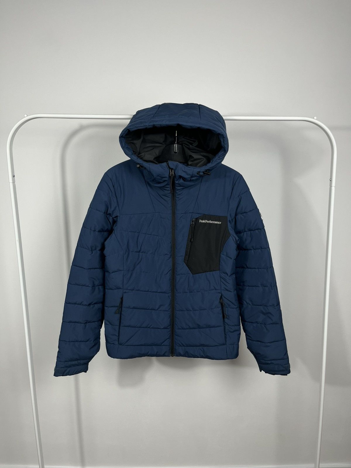 Peak Performance Peak Performance Women Puffer Jacket Synthetic Insulation M Size M / US 6-8 / IT 42-44 - 1 Thumbnail