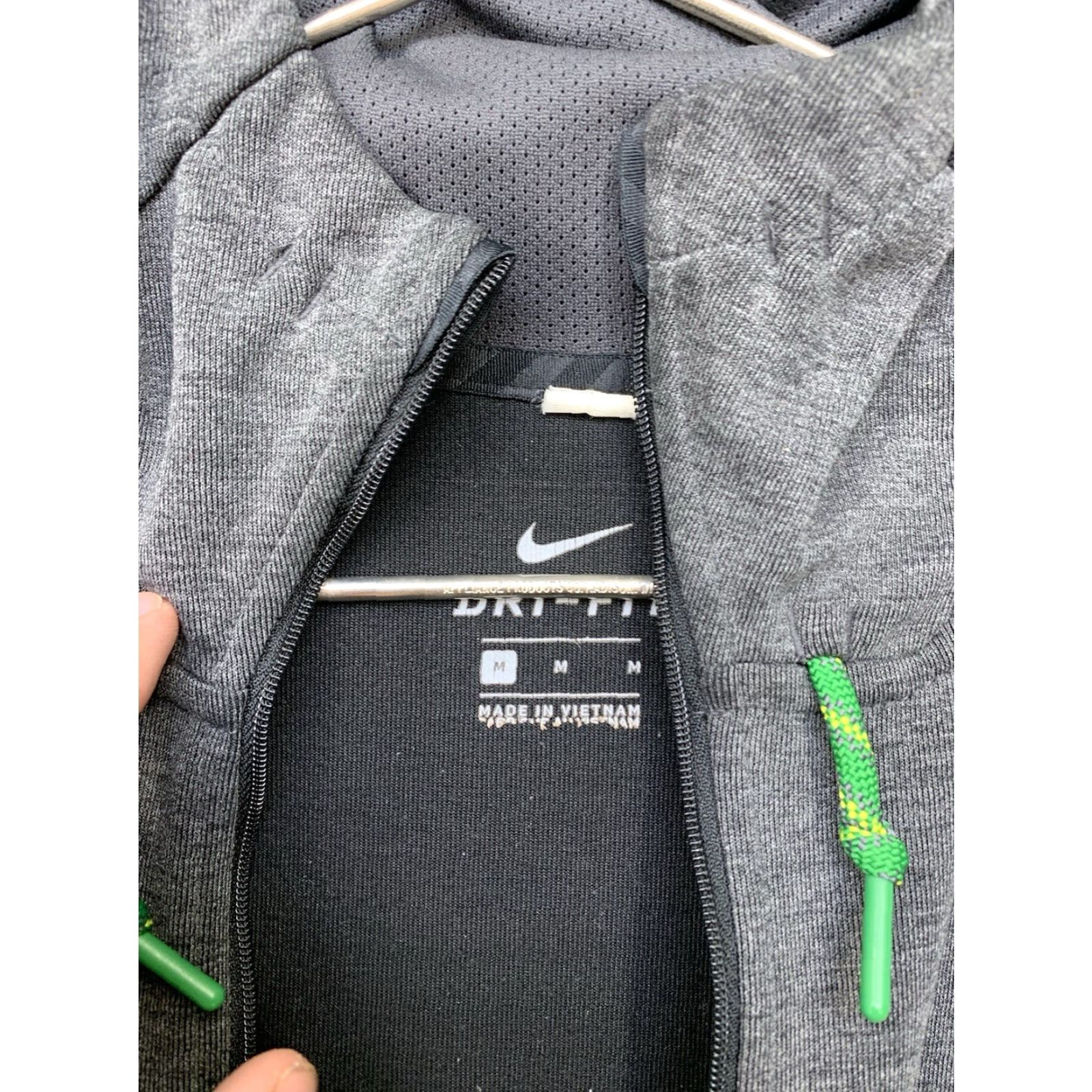 Nike VINTAGE Nike Jacket Mens Medium Oregon Ducks Team Issued Tech Fleece Black Hoodie Y2K Size US M / EU 48-50 / 2 - 5 Thumbnail