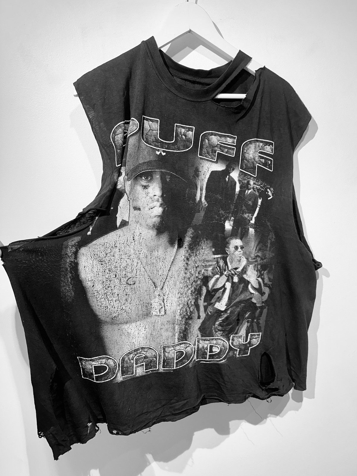 Other Destroyed Puff Daddy Concert T p diddy Size US XL / EU 56 / 4 - 6 Thumbnail