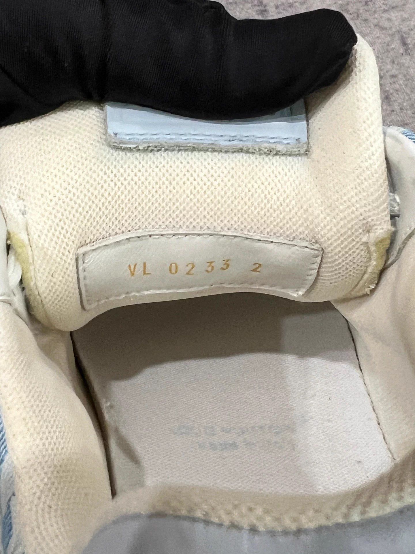 Louis Vuitton Louis Vuitton Striped All-Over Print Trainer Sneakers Size US 6 / IT 36 - 7 Thumbnail