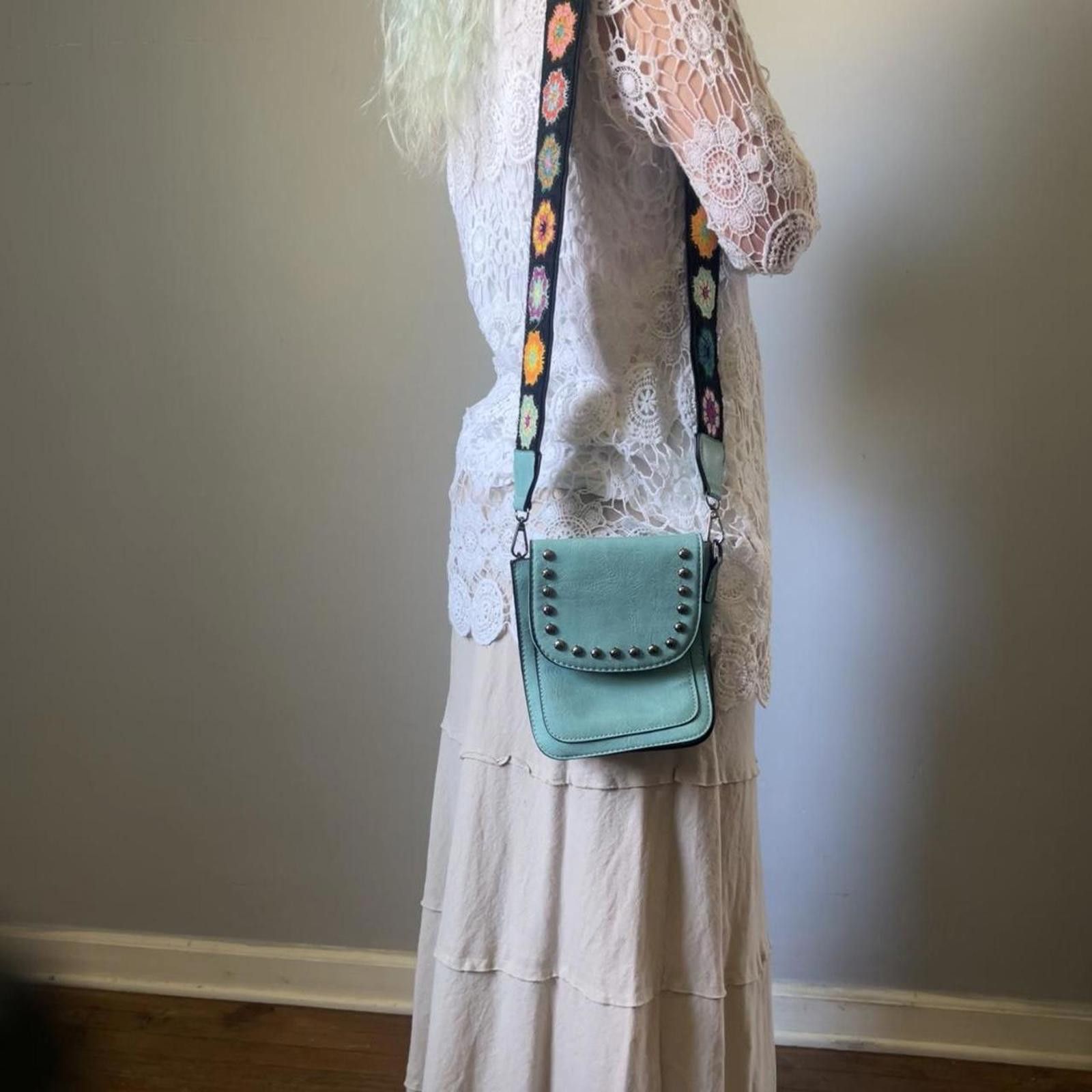 Other Studded turquoise crossbody bag with crochet floral strap Size ONE SIZE - 4 Thumbnail