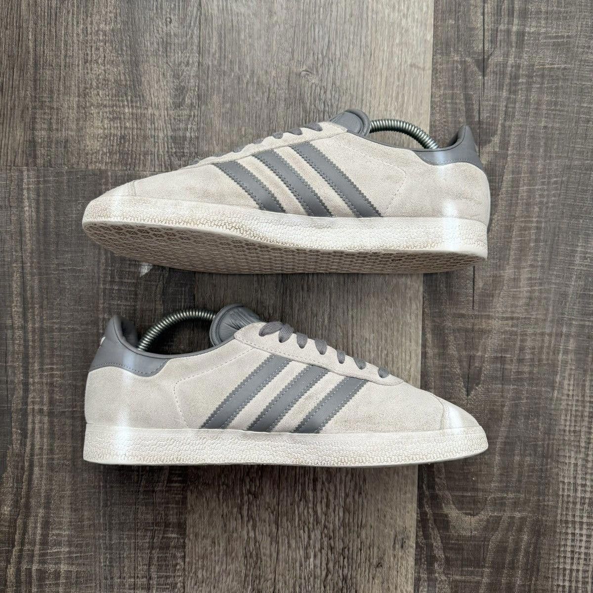 Adidas ADIDAS • Gazelle "Grey Light" (8M) Size US 8 / EU 41 - 3 Thumbnail