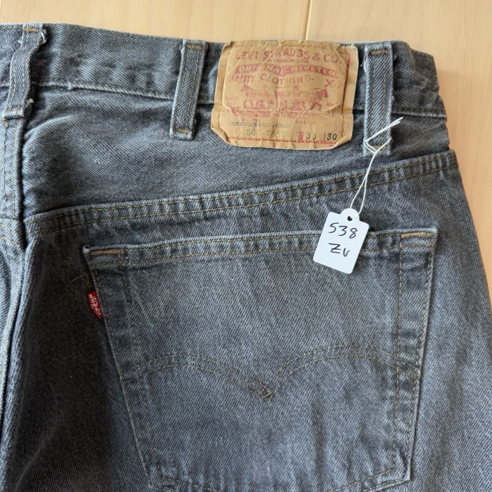 Levi's × Vintage Vintage Levis 501 Jeans 36 Black 80s Made in USA Workwear Size US 36 / EU 52 - 9 Thumbnail