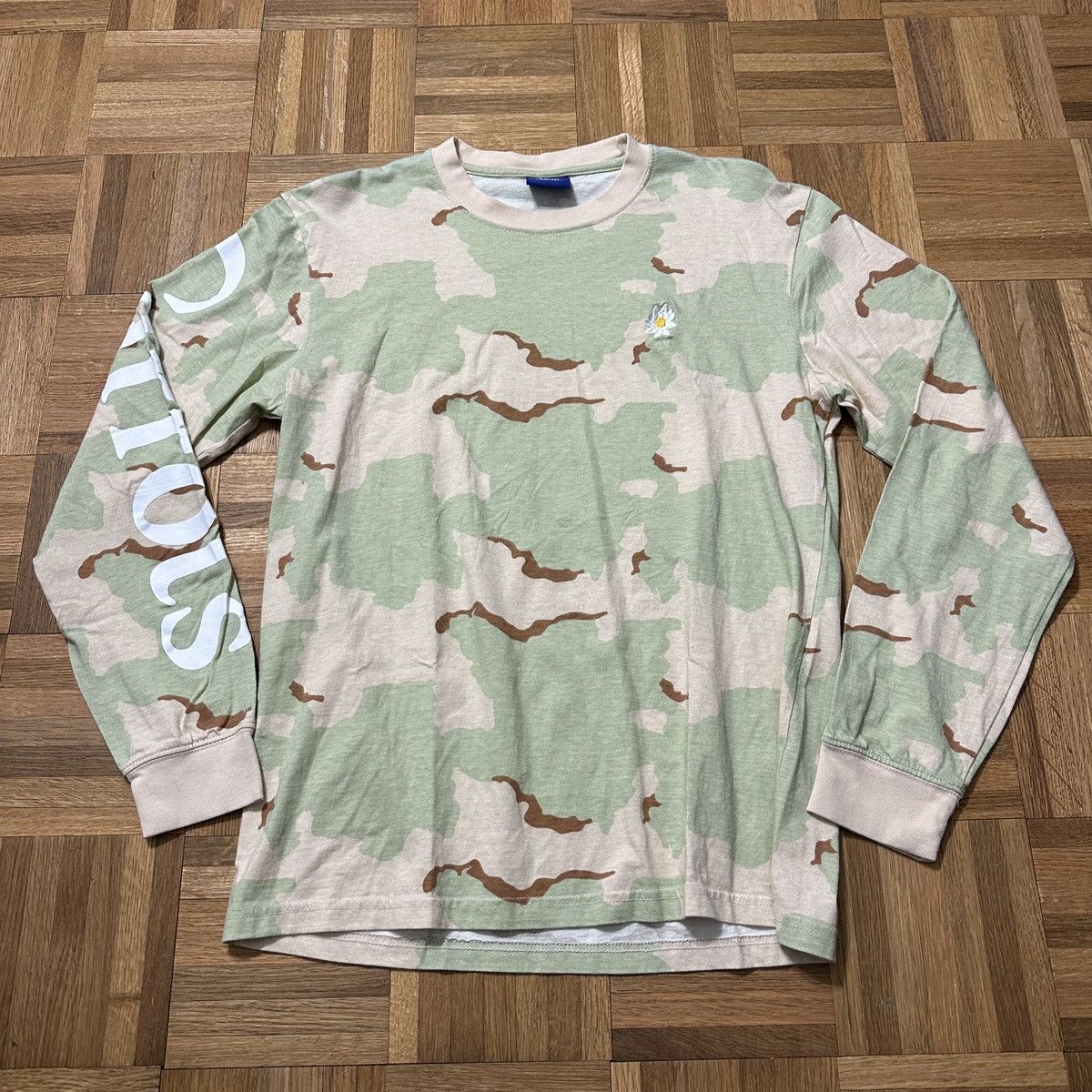 Carrots by Anwar Carrots Anwar Carrots x Mark McNairy long sleeve tee Size US S / EU 44-46 / 1 - 2 Thumbnail
