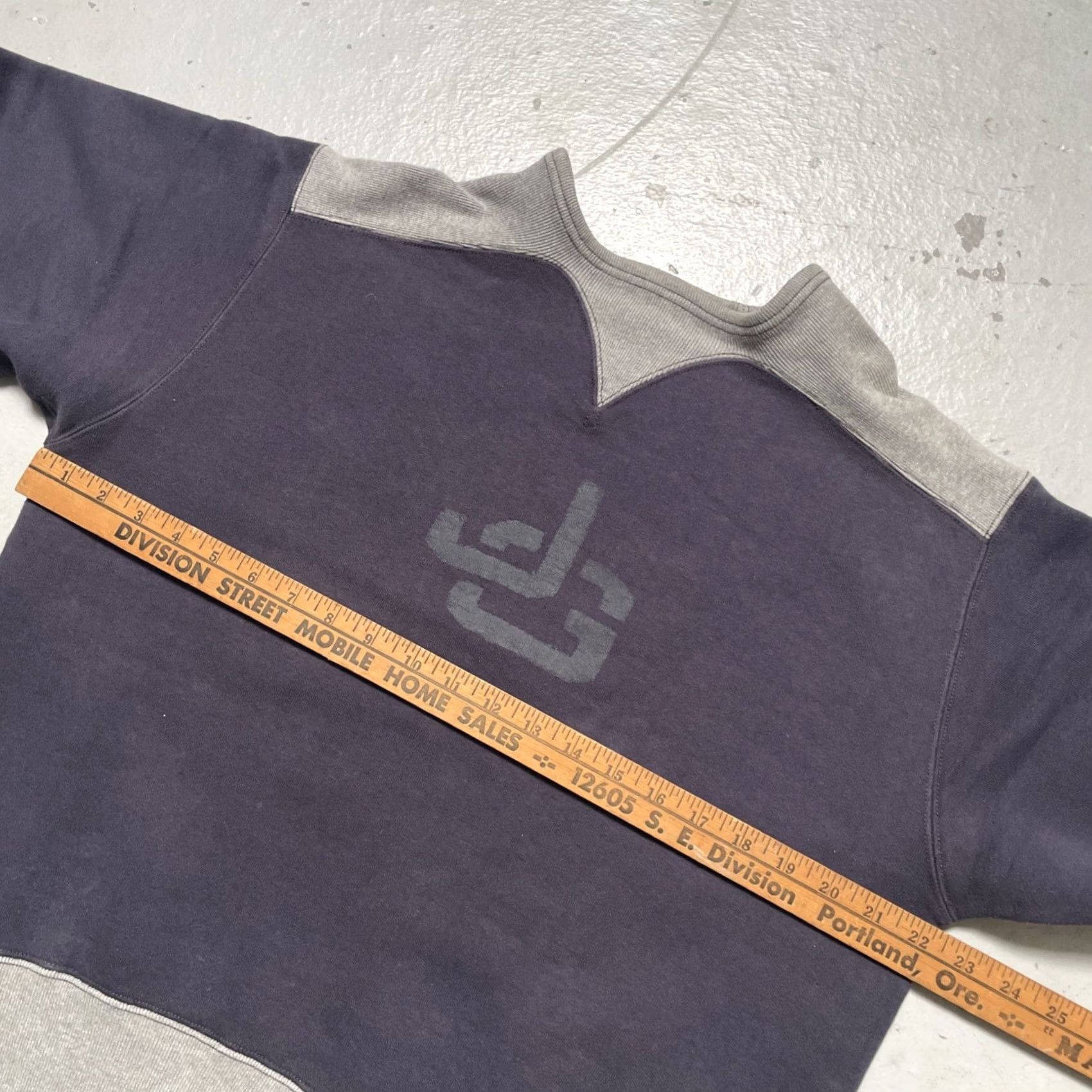 Vintage - Relevant keywords: "John Gluckow," "SCSC," "Double V," "Vintage Style," "Stencil," "Sweatshirt. Size US M / EU 48-50 / 2 - 5 Thumbnail