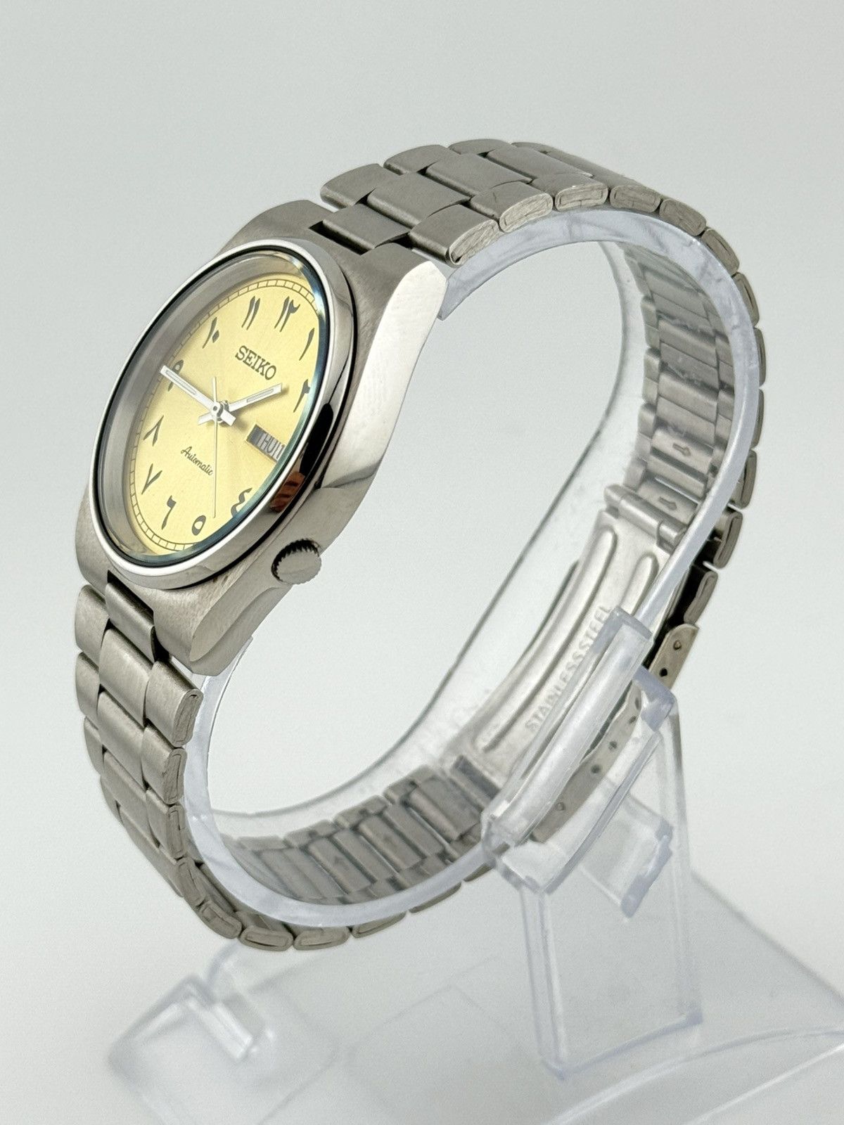 Seiko Seiko 5 Automatic Day Date Watch Yellow Dial 17 Jewels Size 36 - 4 Thumbnail