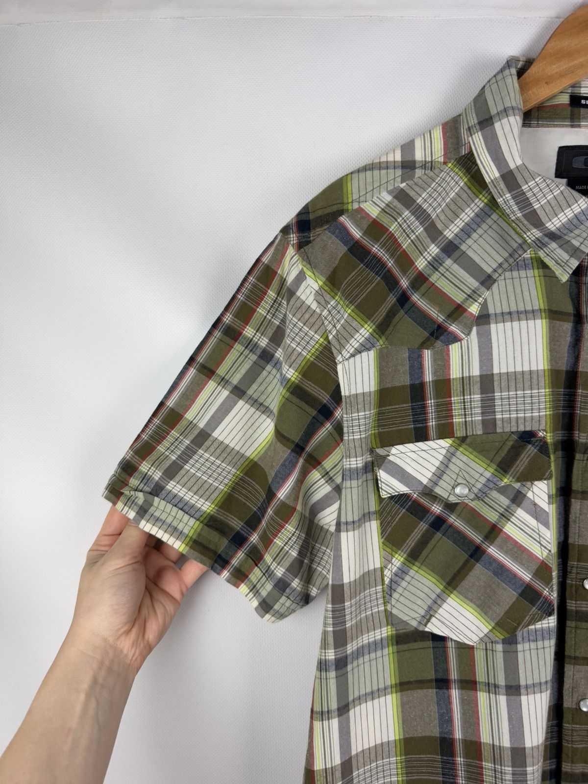 Oakley Oakley Short Sleeve Checked Plaid Outdoor Western Shirt Size US XL / EU 56 / 4 - 11 Thumbnail