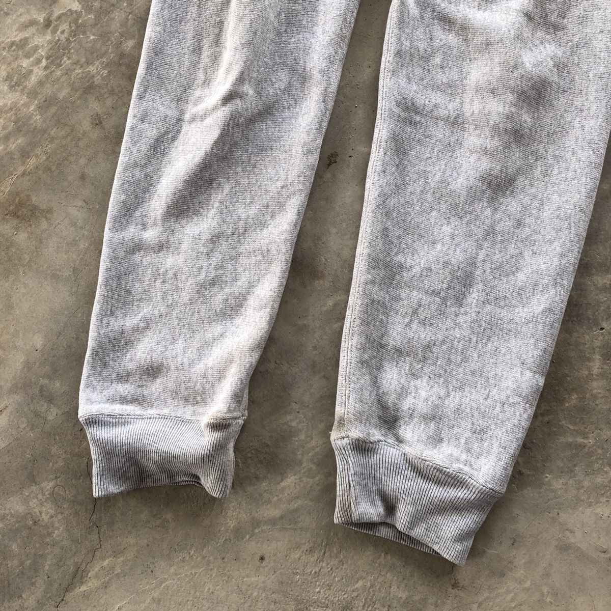 Champion × Vintage CHAMPION Reverse Weave Sweatpants Size US 30 / EU 46 - 5 Thumbnail