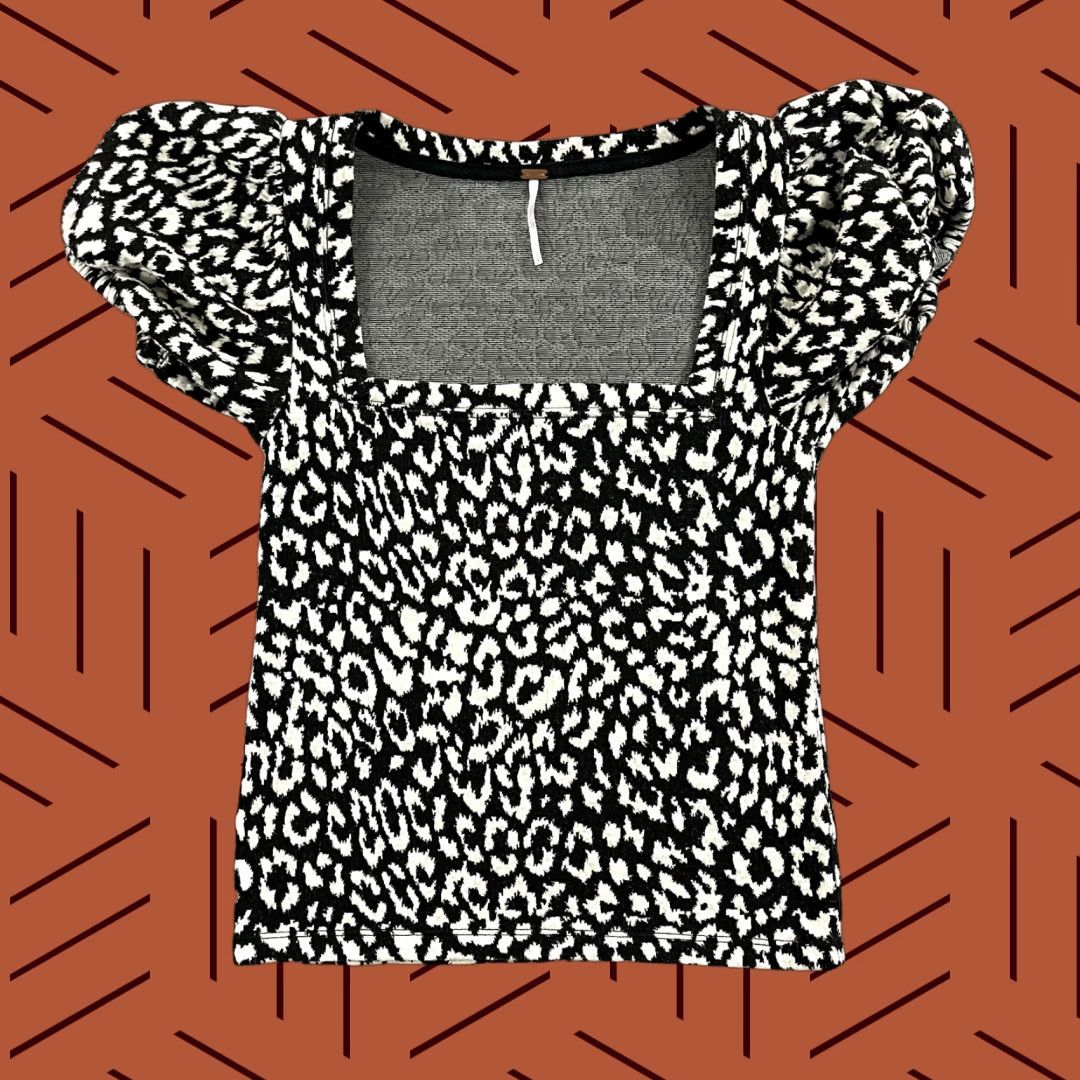 Free People FREE PEOPLE Top Womens Small Tan Black Leopard Print No Type Square Puff Blouse Size S / US 4 / IT 40 - 1 Thumbnail