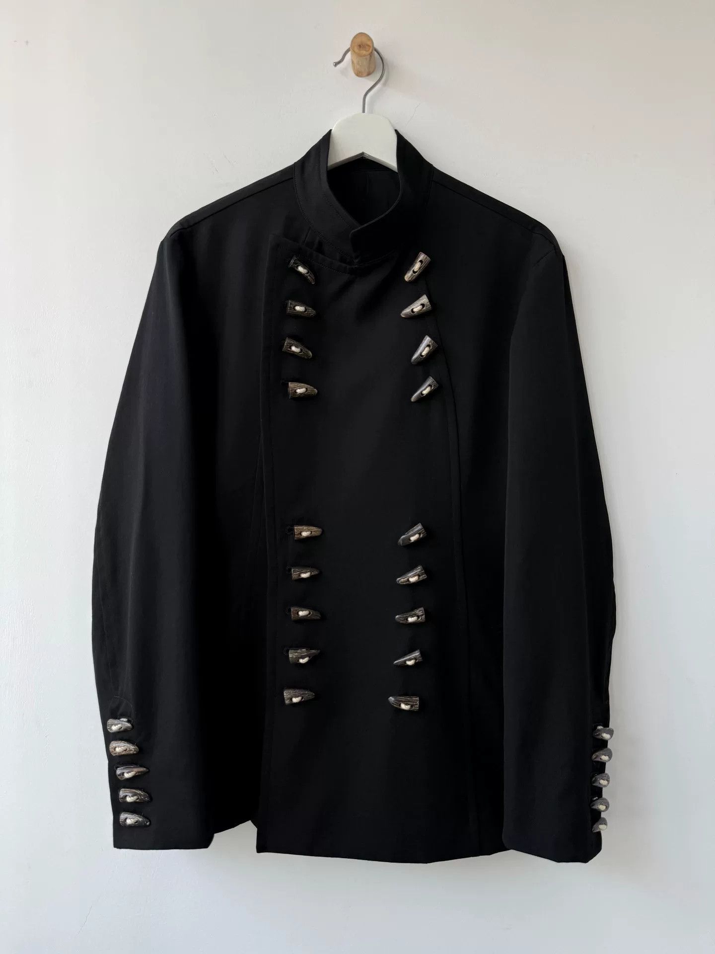 Yohji Yamamoto yohji yamamoto 12aw black jacket with buttons Size US M / EU 48-50 / 2 - 1 Thumbnail