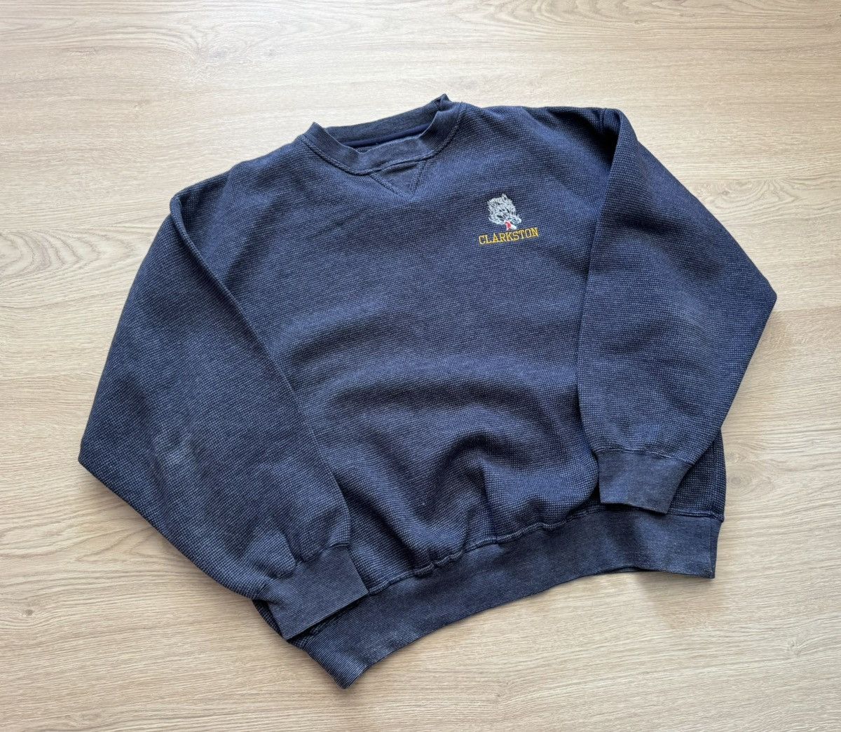 Vintage Vintage Clarkston University Football Team Boxy Sweatshirt Size US XL / EU 56 / 4 - 1 Thumbnail
