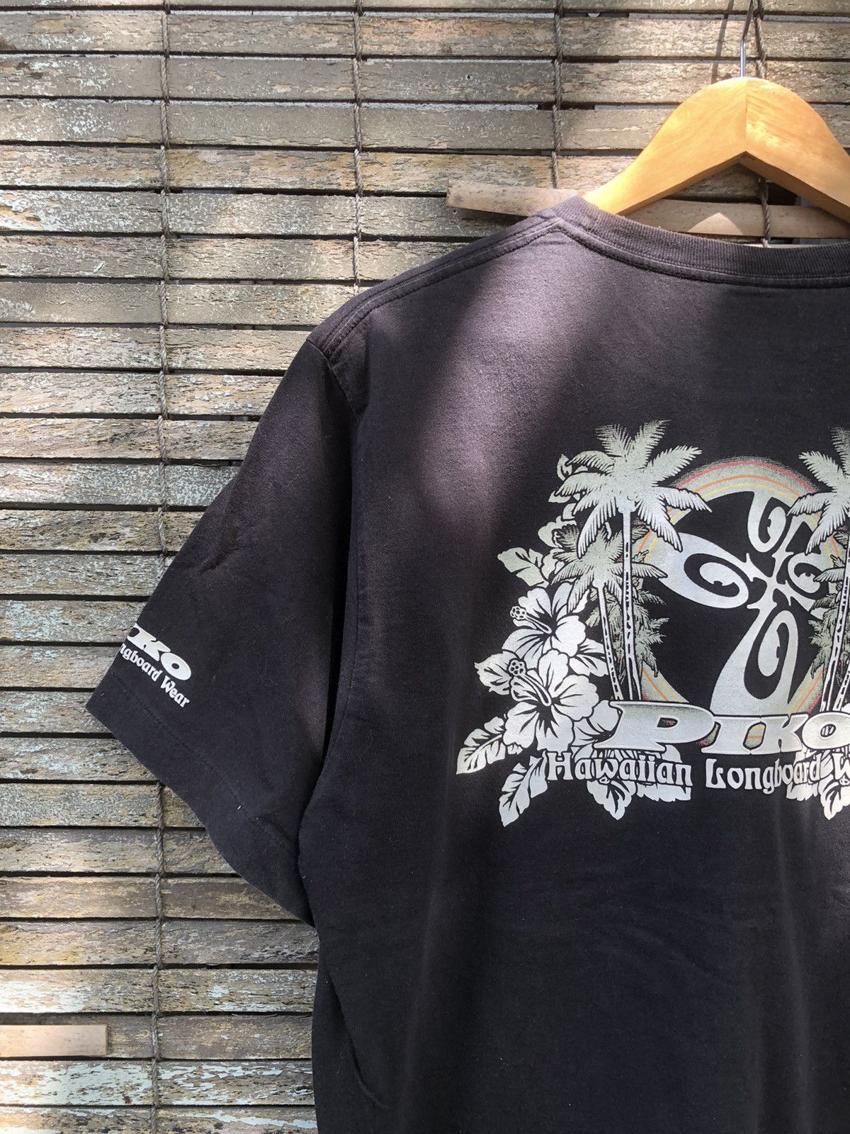 Vintage × Volcom Vintage Hawaiian Piko Surfwear Glitter Backhit Tee Size US L / EU 52-54 / 3 - 3 Thumbnail