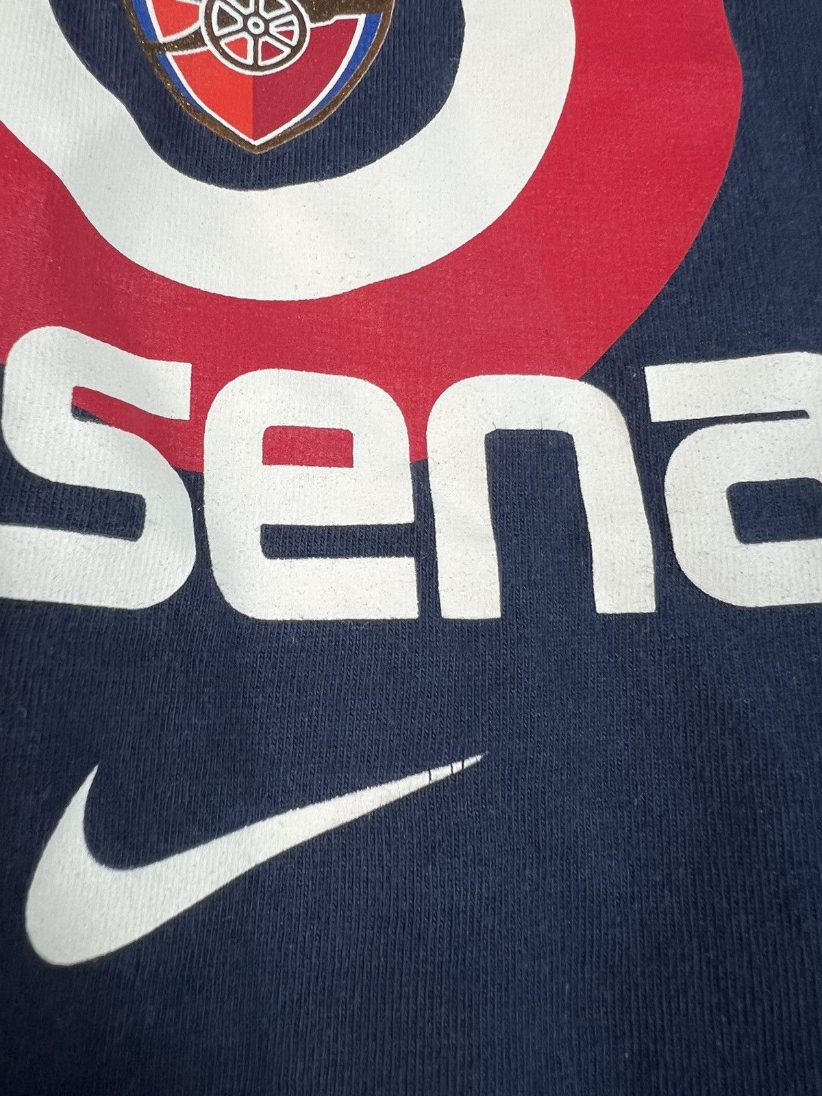 Nike Center Swoosh Nike 90s Vintage Arsenal Striped T Shirt Size US XXL / EU 58 / 5 - 4 Thumbnail