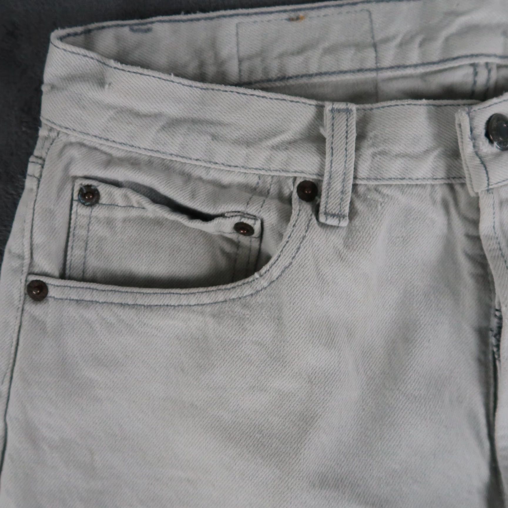Levi's VINTAGE Levi's 501 Jeans Gray 34x36 Denim 80s USA Regular Straight Mens Regular Fit 5-Pocket Belt Loops Button Loose/Light Wear Size US 34 / EU 50 - 5 Thumbnail
