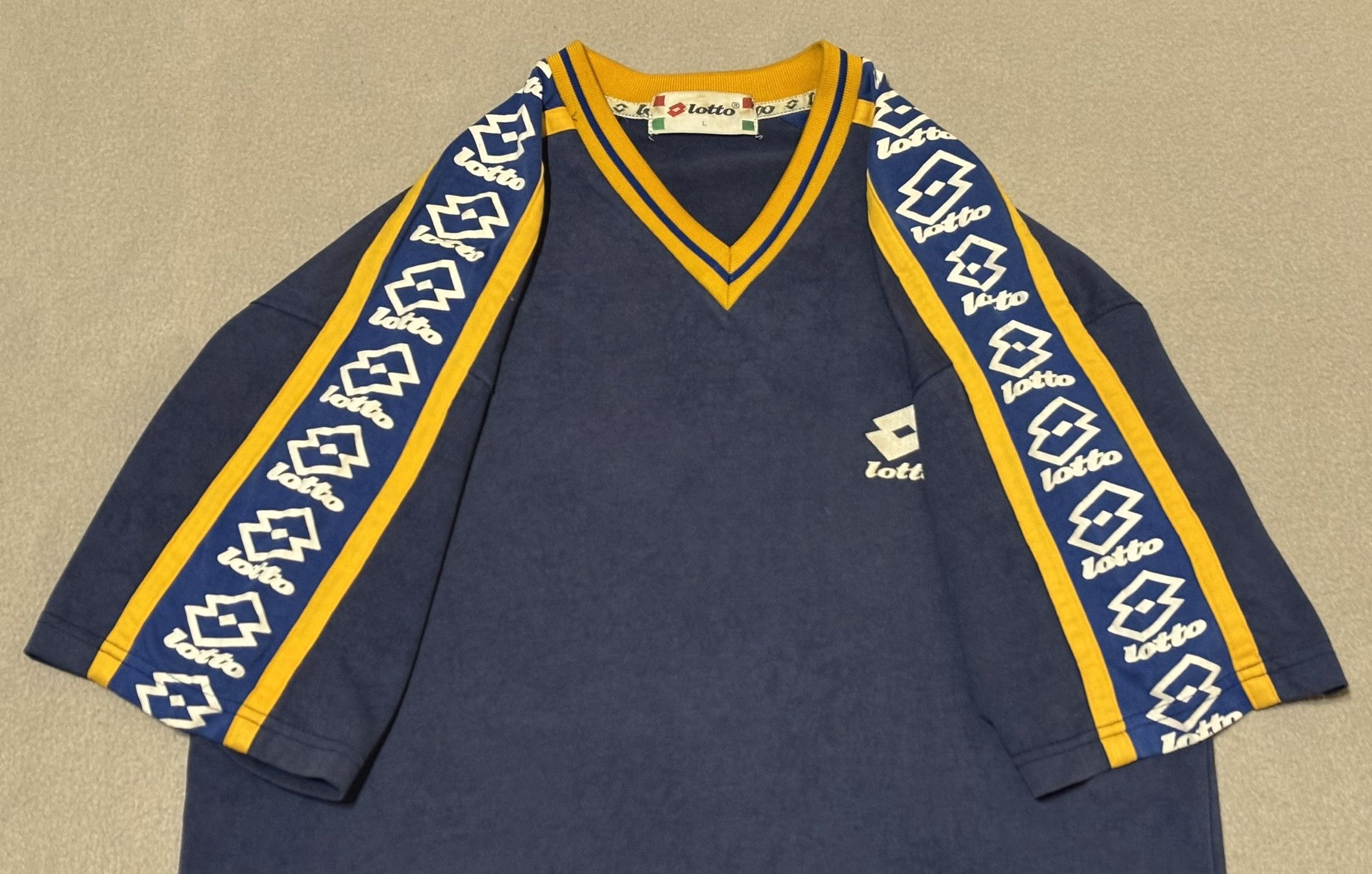 Lotto Sport Lotto vintage t-shirt size L Size US L / EU 52-54 / 3 - 7 Thumbnail