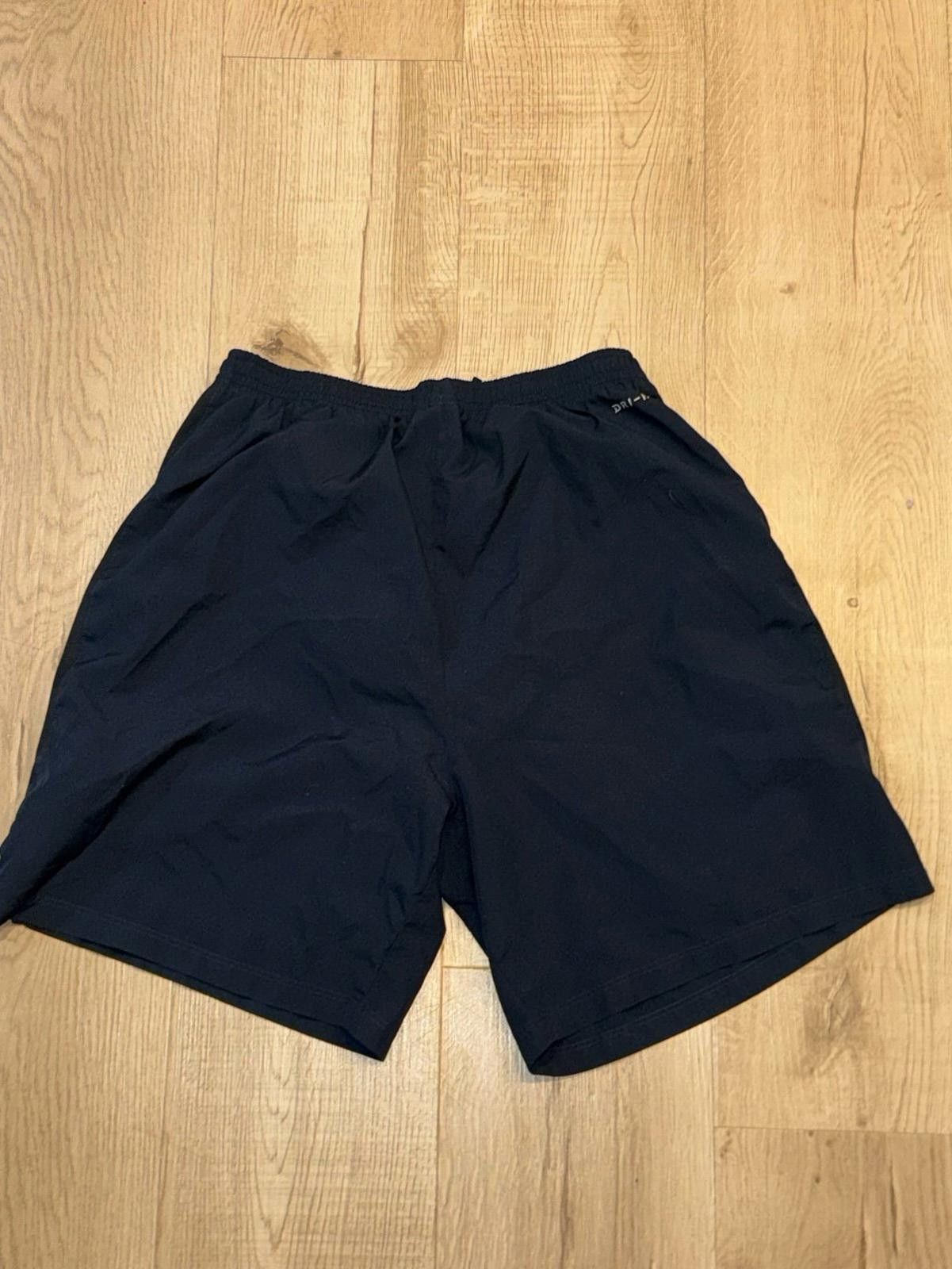 Nike Nike DriFit Navy Blue Athletic Shorts Mens MD Vintage Rare Size US 32 / EU 48 - 4 Thumbnail