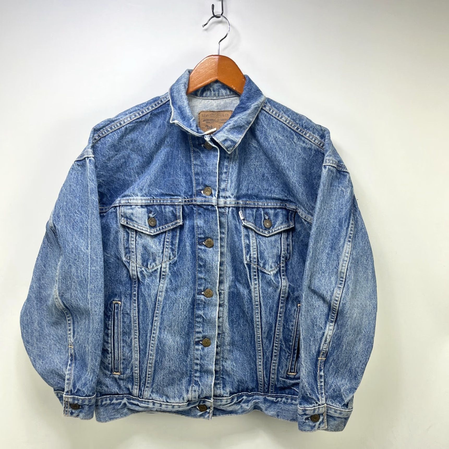 Levi's VINTAGE Levi's White Tab Denim Jacket Trucker Medium M Button Lined Cotton 80s 90s Workwear Casual Mens Jacket Size US M / EU 48-50 / 2 - 2 Thumbnail