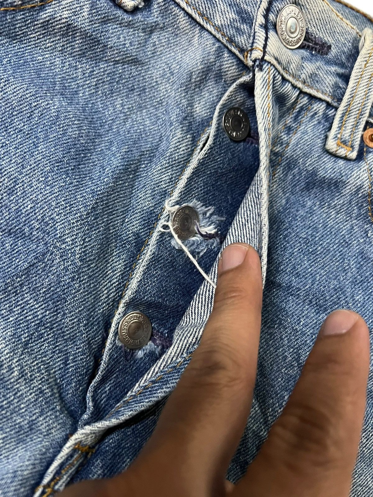 Levi's Vintage Levis 501 Distressed Faded Dirty Jean Size US 28 / EU 44 - 13 Thumbnail