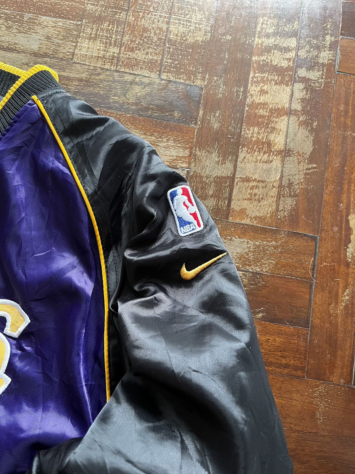 Nike × Vintage Vintage Nike LA Lakers NBA Bomber Jacket Size US S / EU 44-46 / 1 - 9 Thumbnail