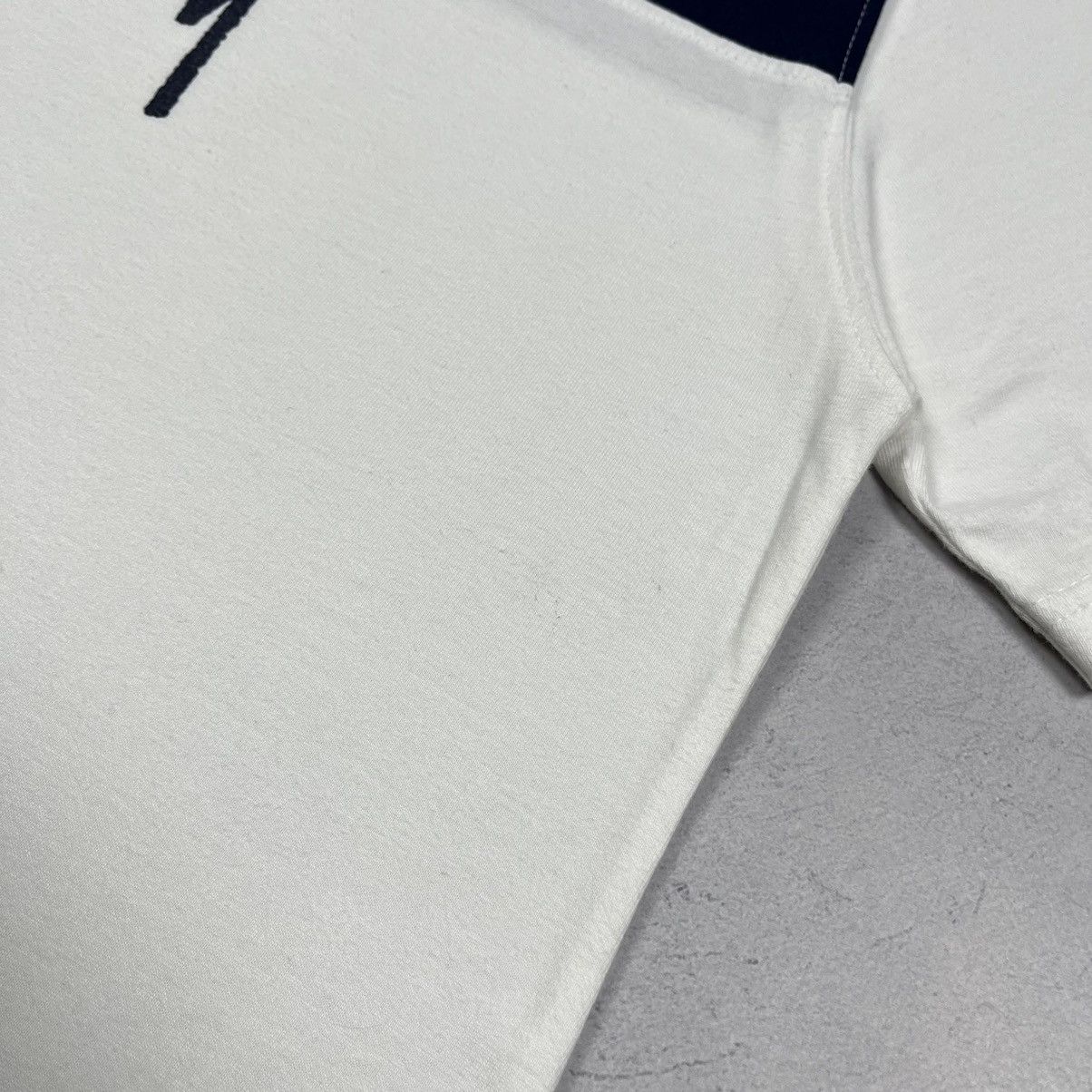 Stussy Vintage Stussy V Neck Graffiti Big Logo T Shirt 90’s Size US S / EU 44-46 / 1 - 15 Thumbnail