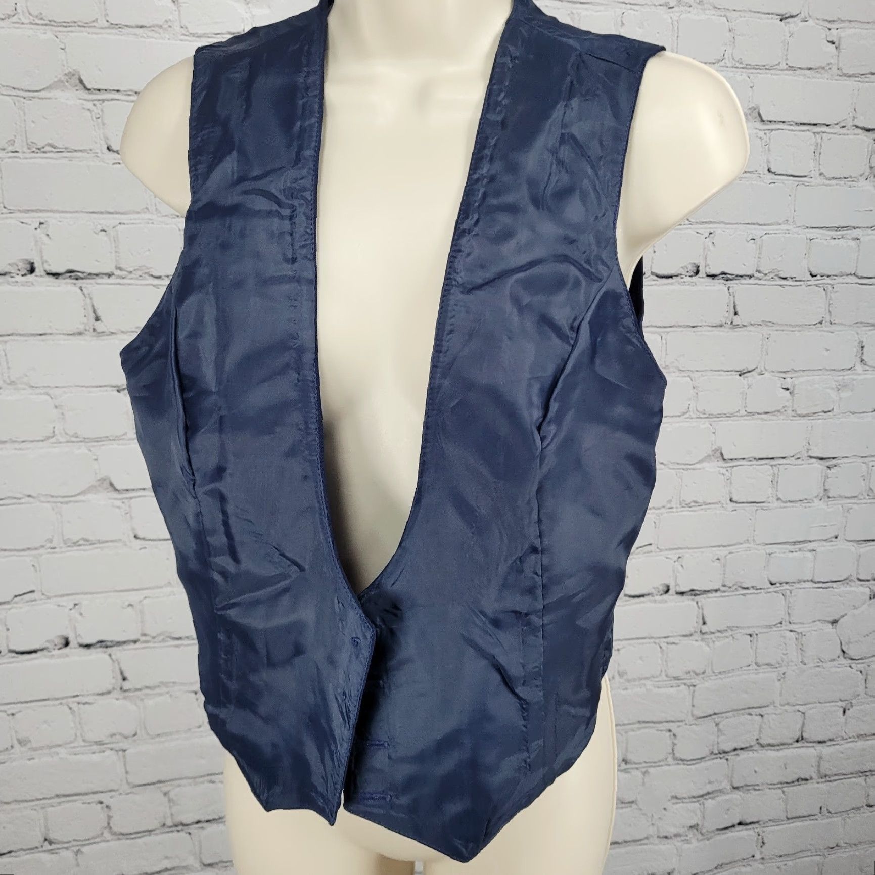 Vintage VTG Pan-ter Vest Navy 100% Wool Shawl Lapel Buttoned Lined Size 11/12 Union Made Size L / US 10 / IT 46 - 4 Thumbnail