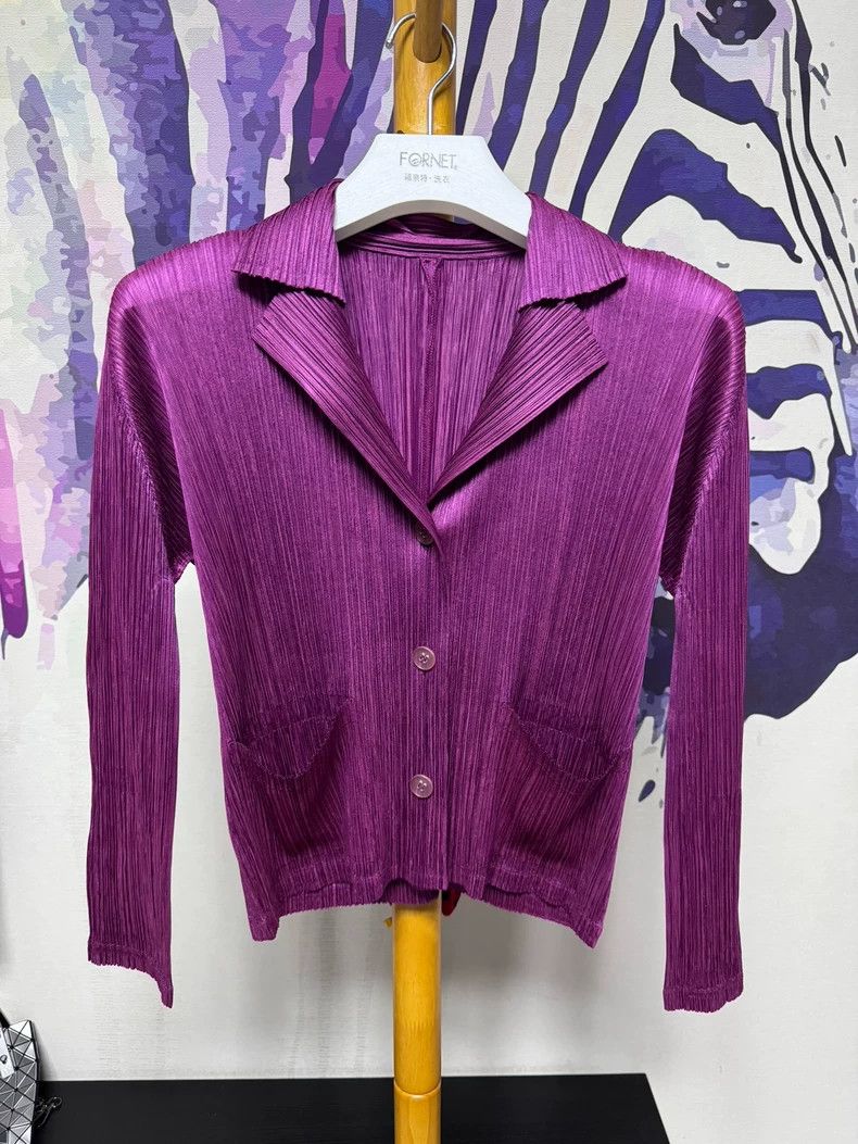 Issey Miyake Issey Miyake size:4 Purple pleated Honor suit jacket top Size S / US 4 / IT 40 - 1 Thumbnail