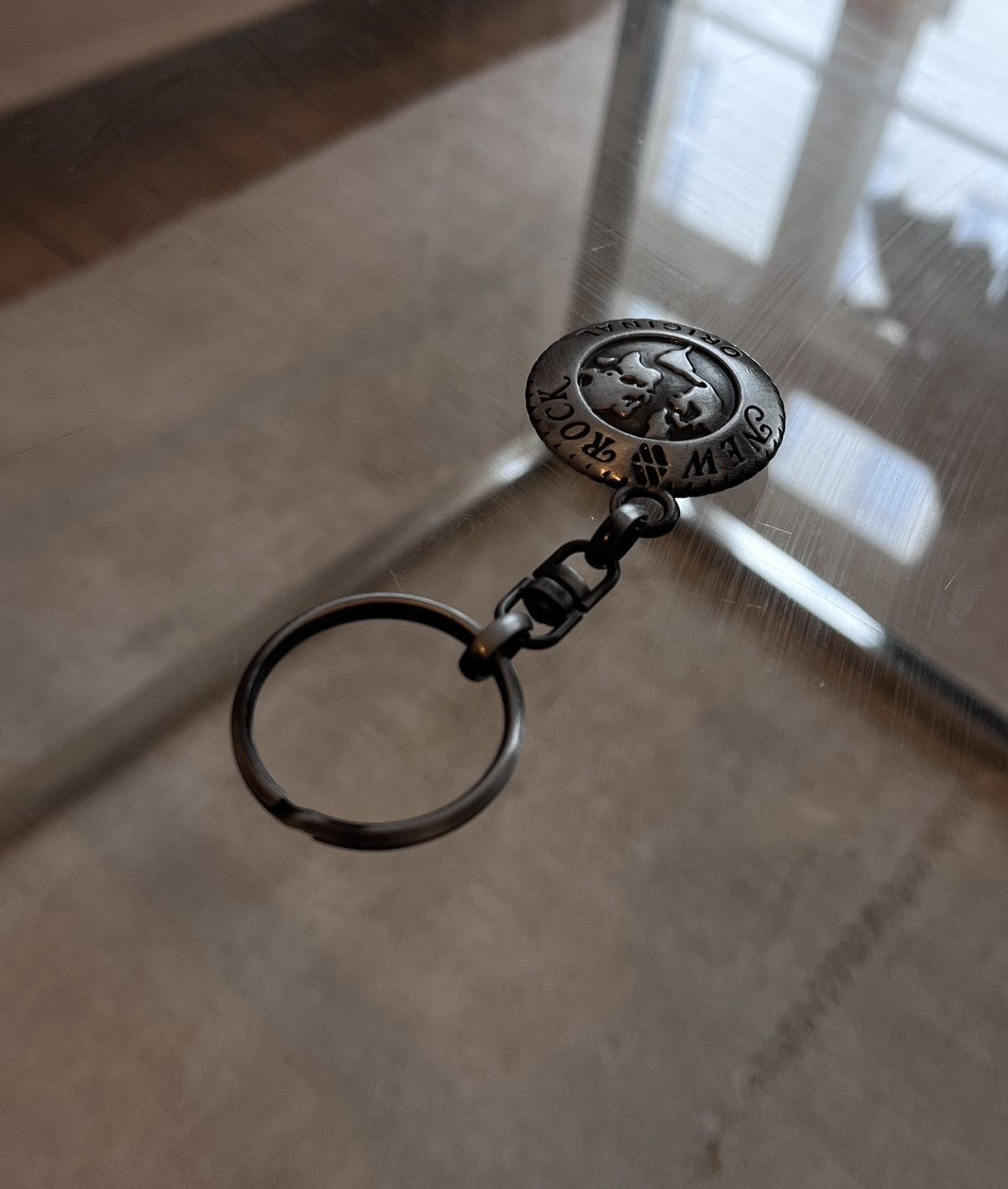 New Rock 🔥Authentic NEW ROCK BIG LOGO KEY CHAIN Size ONE SIZE - 3 Thumbnail
