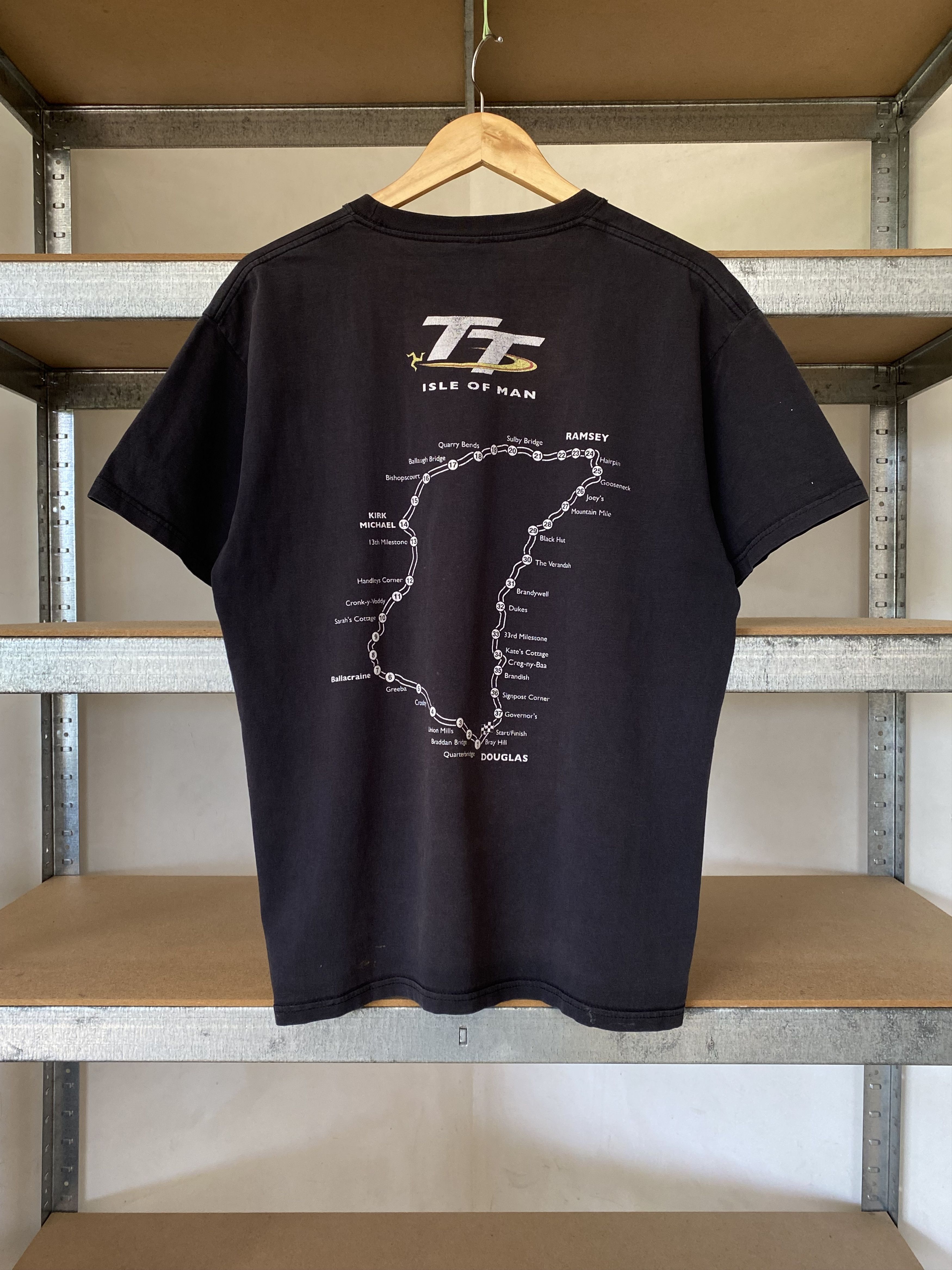 Vintage TT Isle Of Man Vintage 2015 Moto Racing T-shirt Size US L / EU 52-54 / 3 - 2 Thumbnail