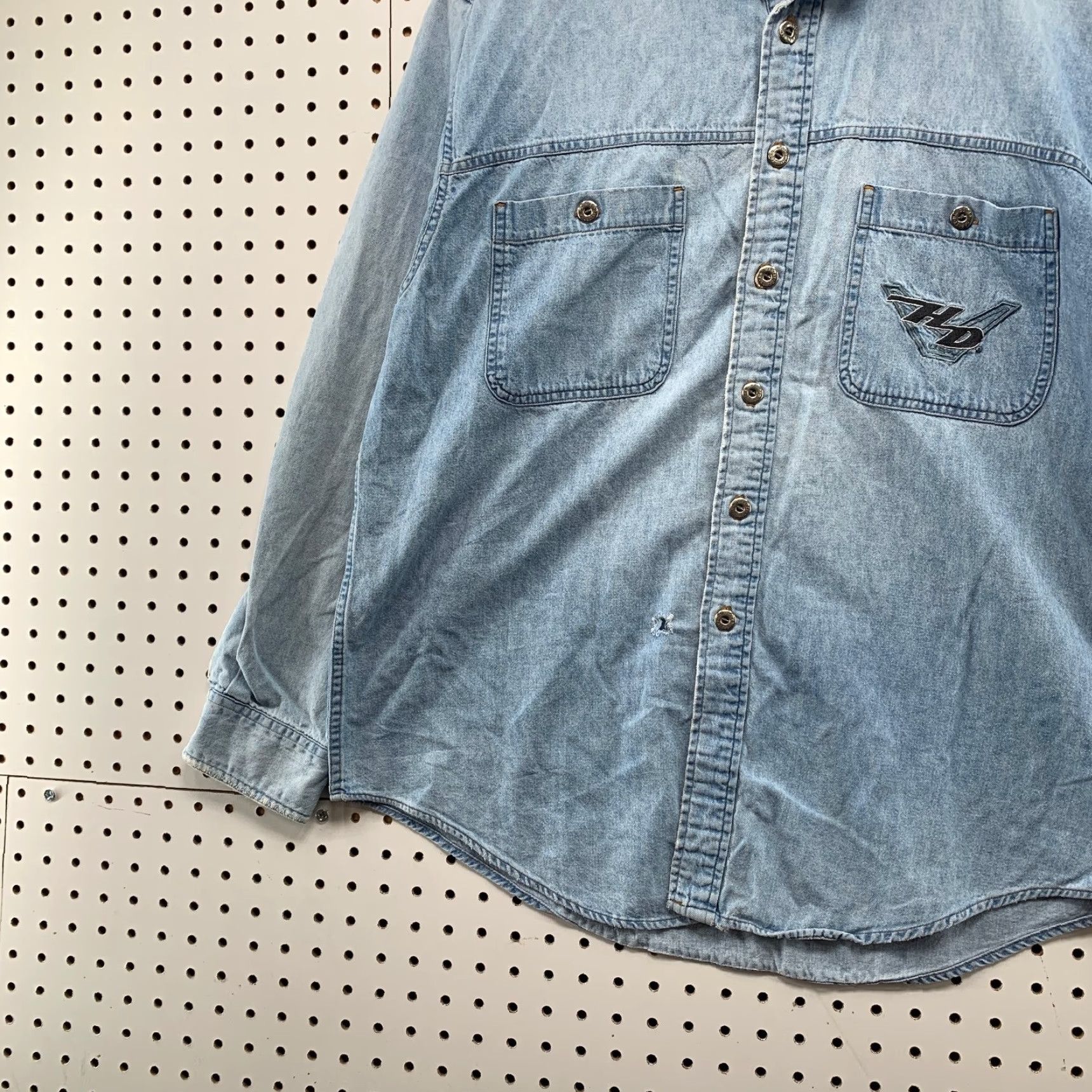 Harley Davidson VINTAGE Harley-Davidson Denim Button Shirt Mens Large Distressed Pocket Biker Size US L / EU 52-54 / 3 - 4 Thumbnail