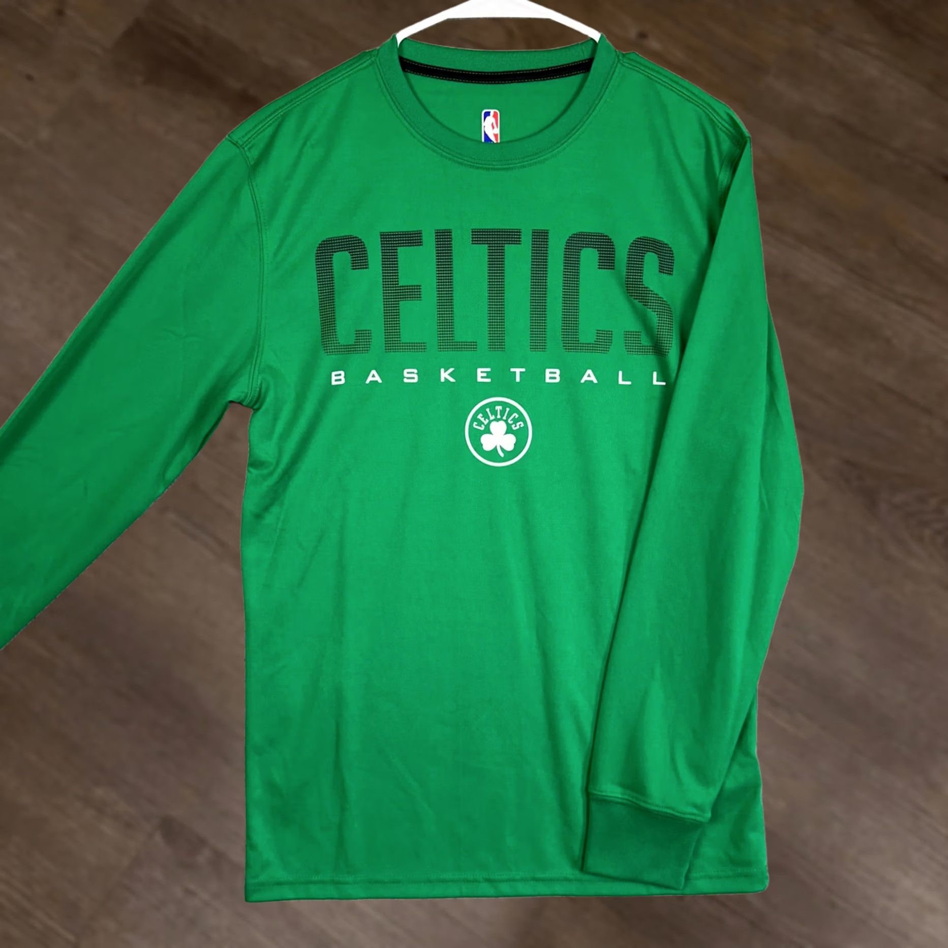 NBA UNK Boston Celtics T-Shirt Mens Small Green Long Sleeve NBA Tee EUC Size US S / EU 44-46 / 1 - 1 Thumbnail