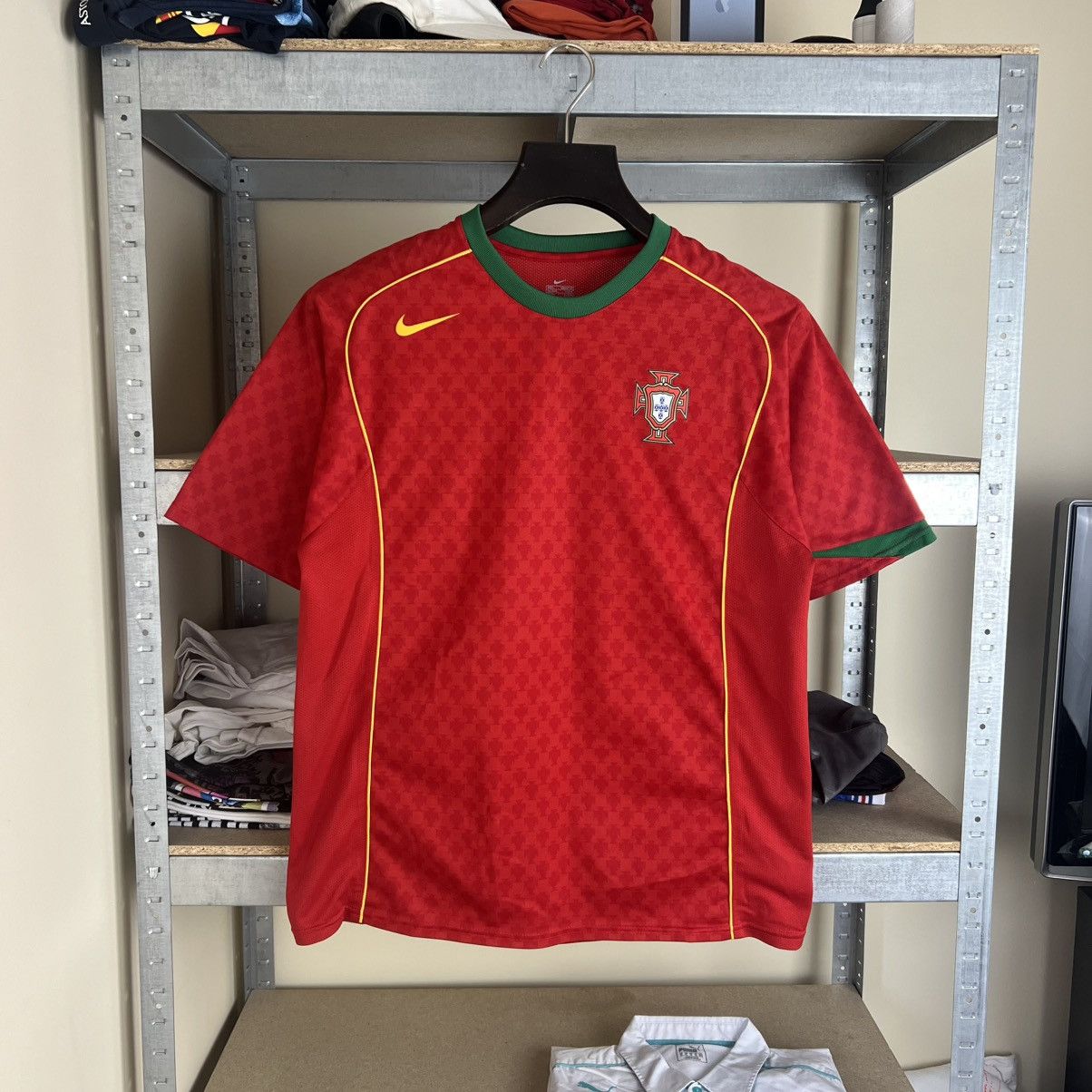 Nike Rare! Portugal Nike Vintage Soccer Jersey Shirt 00s Size US L / EU 52-54 / 3 - 1 Thumbnail