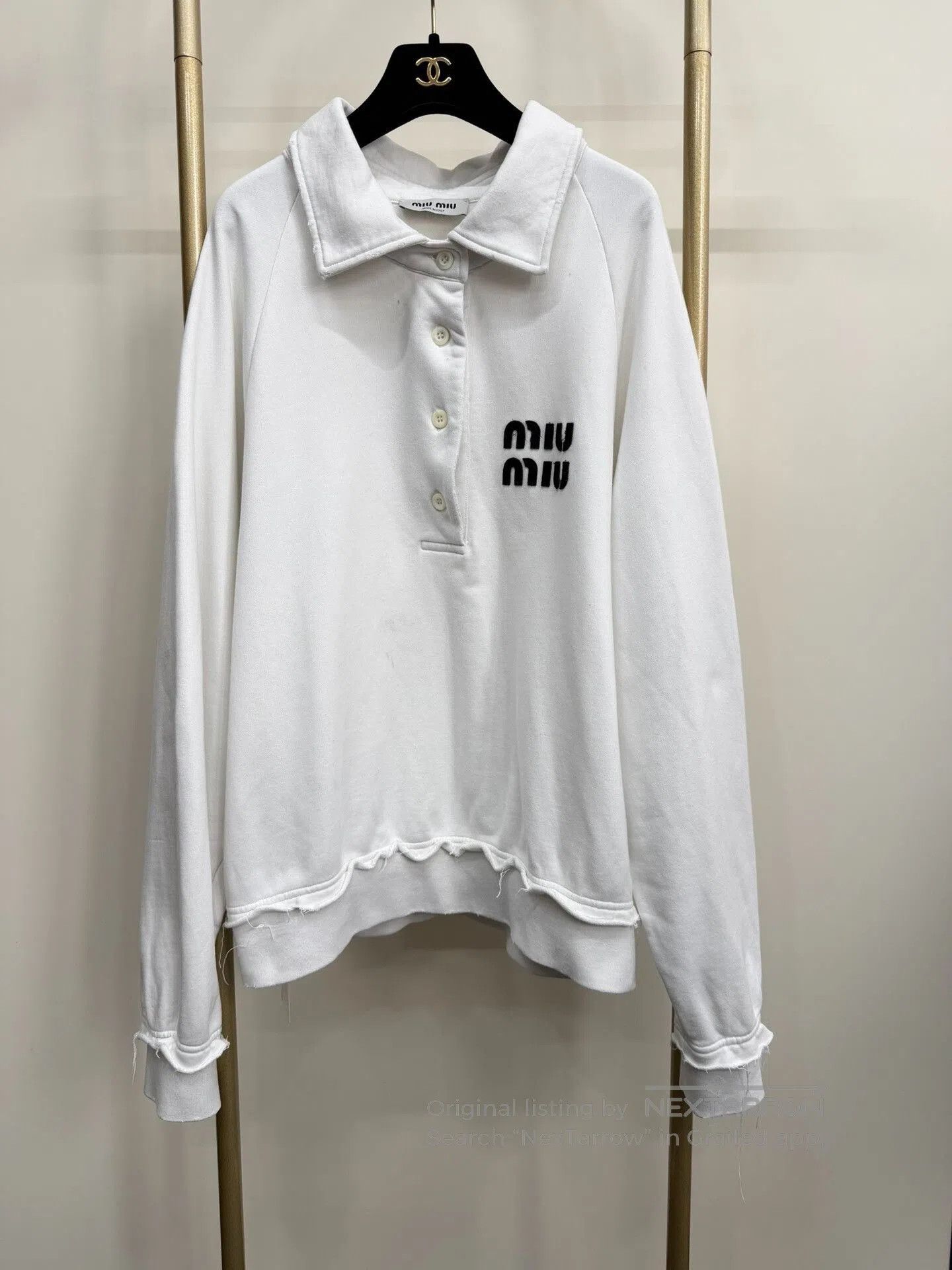 Miu Miu Miu Miu Distressed Polo Collar Sweatshirt XS. Size XS / US 0-2 / IT 36-38 - 1 Thumbnail