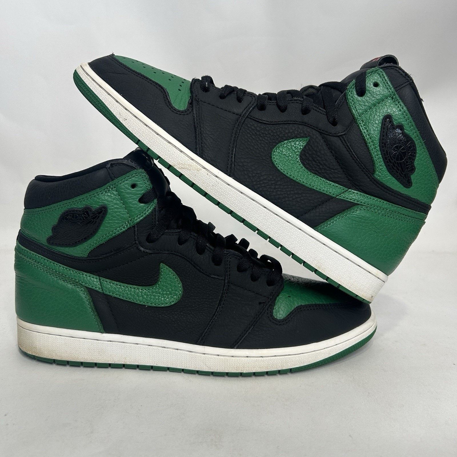 Jordan Brand Nike Air Jordan 1 Retro High OG “Pine Green 2.0/Black Green” Size US 13 / EU 46 - 1 Thumbnail