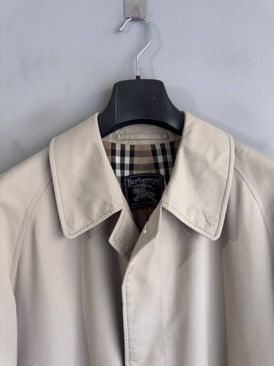 Burberry Burberrys Men's Nova Check Trench Coat, Made in England L Size US L / EU 52-54 / 3 - 5 Thumbnail