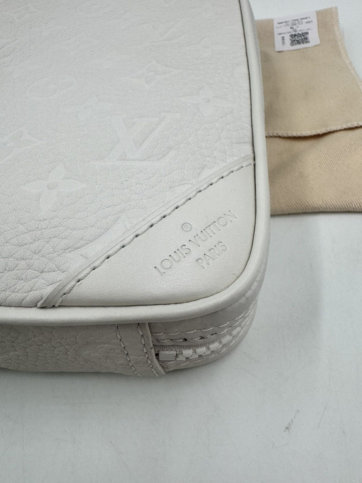 Louis Vuitton Louis Vuitton Utility Side CrossBody Bag Size ONE SIZE - 7 Thumbnail