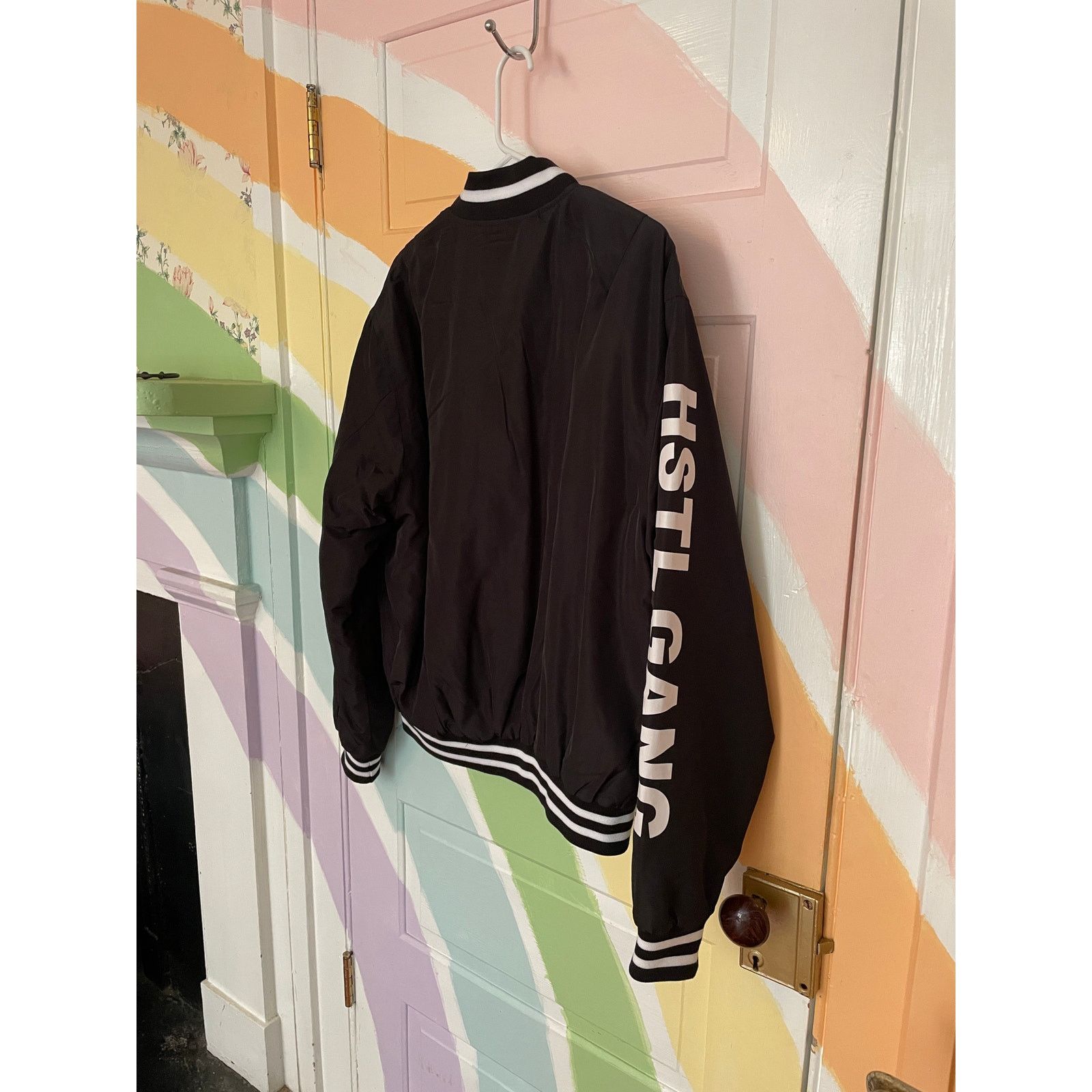 Hustle Gang Hustle Gang Varsity Bomber Jacket Bear Graphic Size M Size US M / EU 48-50 / 2 - 7 Thumbnail